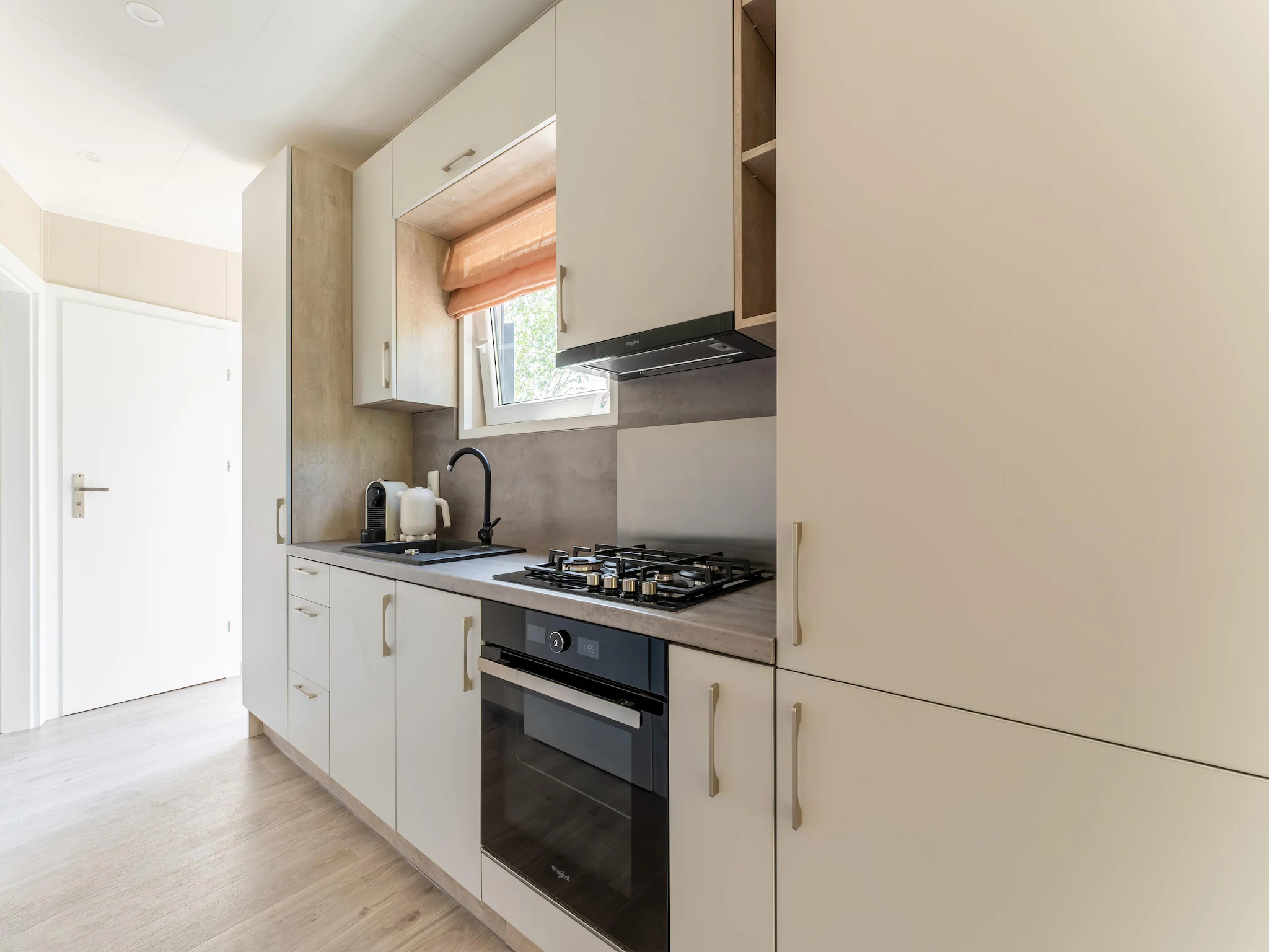 Foto's Luxe chalet bij Ouddorp met tuin - Belvilla by Oyo