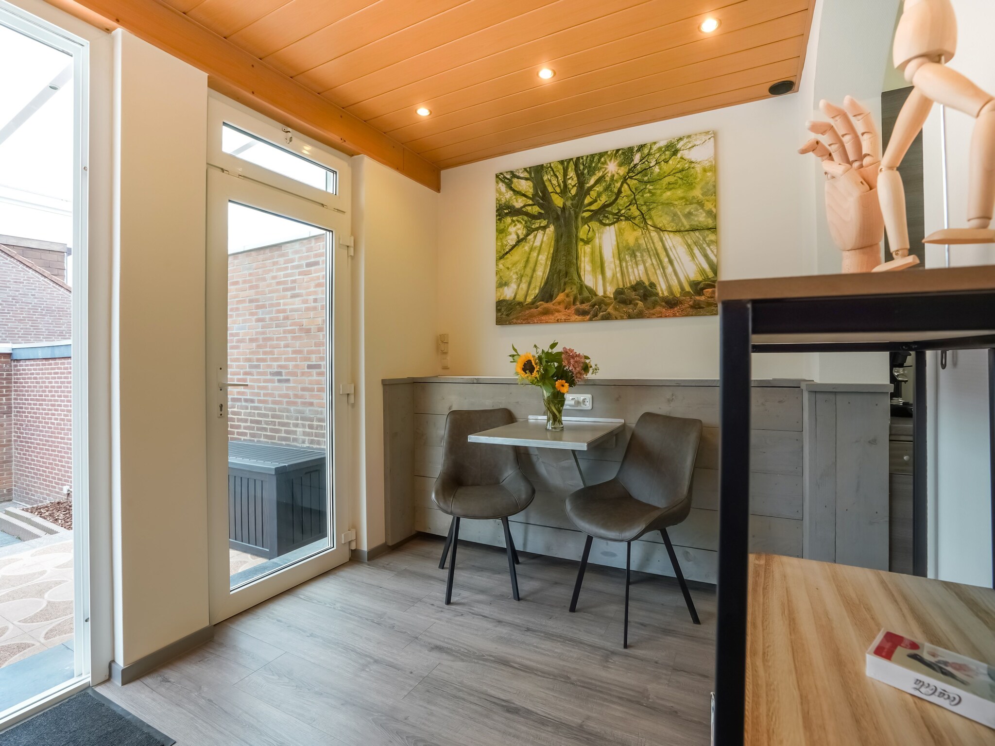 Foto's Rijtjeshuis in Kerkrade met tuin - Belvilla by Oyo