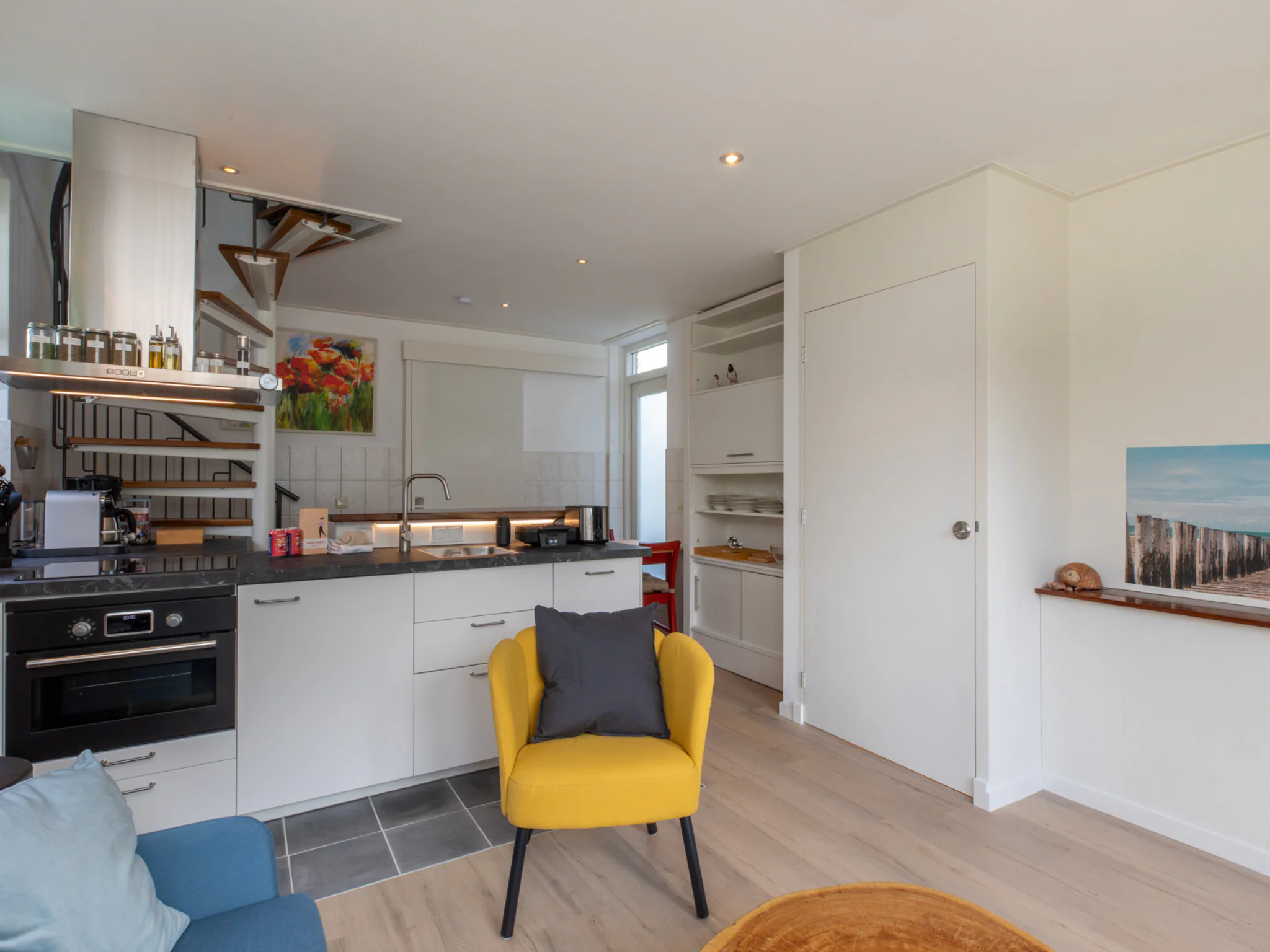 Foto's Modern vakantiehuis met tuin - Belvilla by Oyo