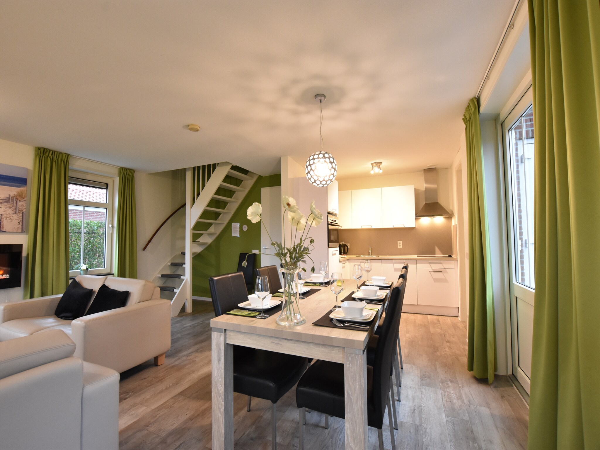 Foto's Vrijstaande vakantiewoning met tuin, 2 terrassen en zicht op de polders - Belvilla by Oyo