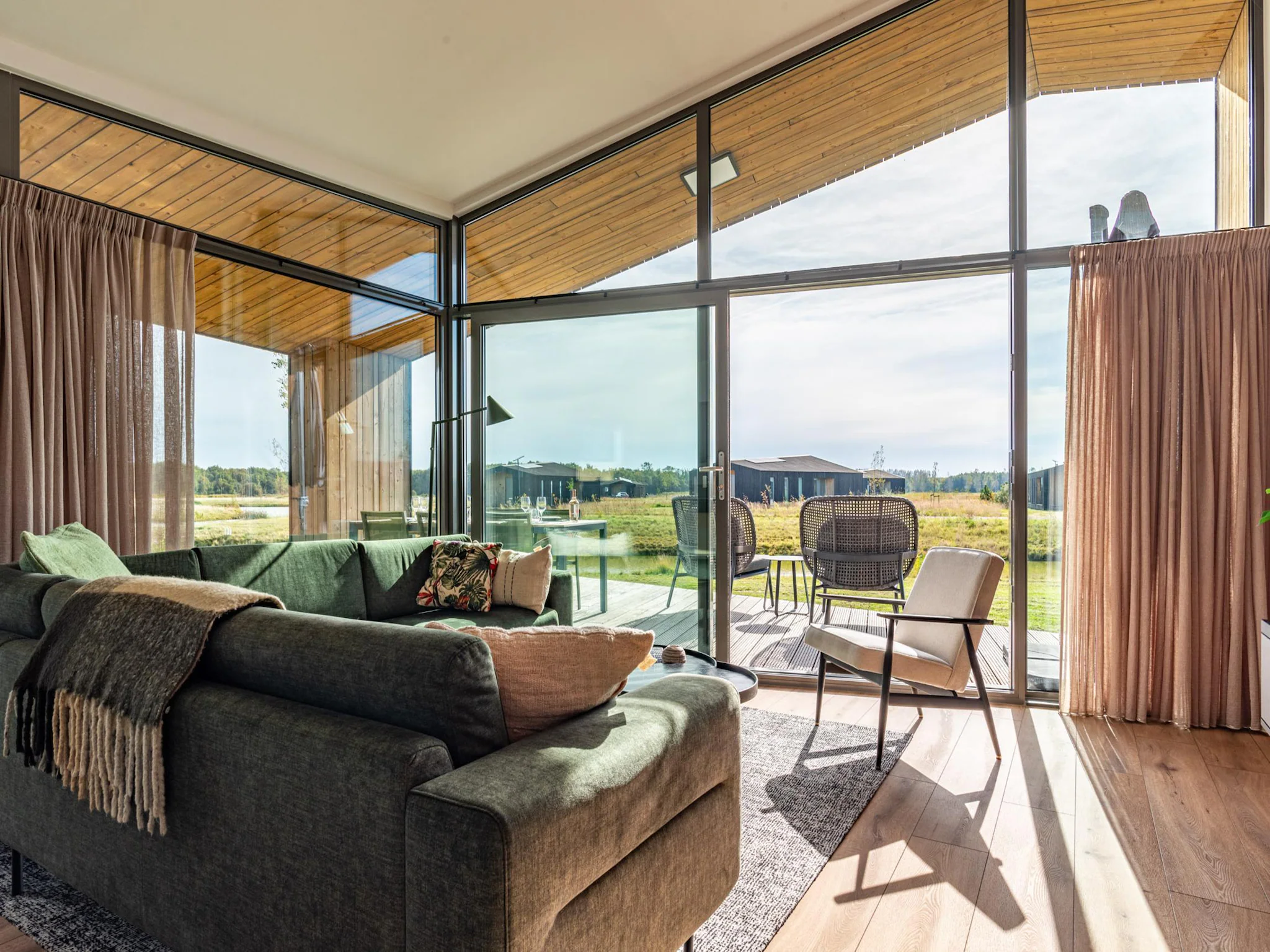 Foto's Gezellig vakantiehuis met terras - Belvilla by Oyo
