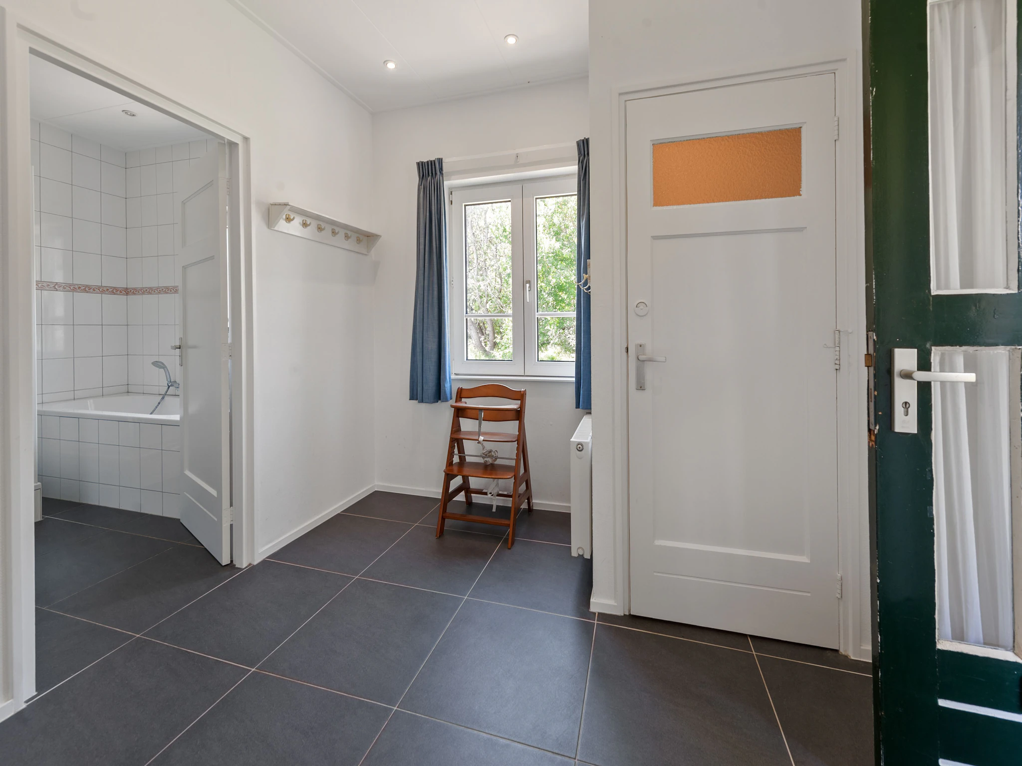 Foto's Prachtige duinvilla met rieten dak - Belvilla by Oyo