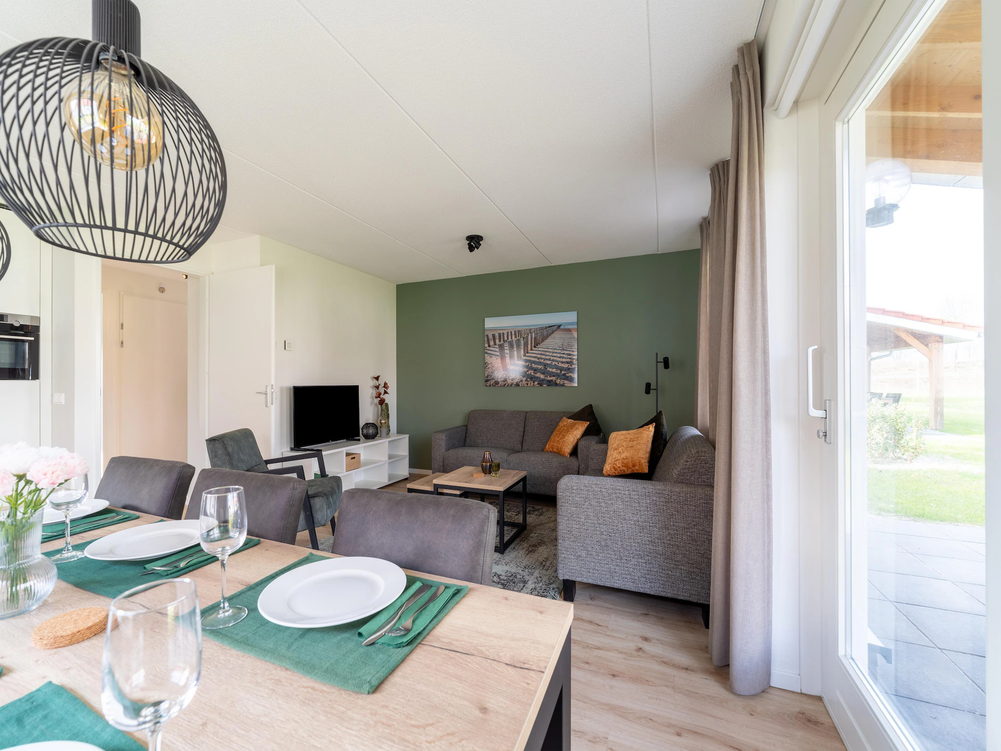 Foto's Luxe woning met tuin en parkeergelegenheid - Belvilla by Oyo