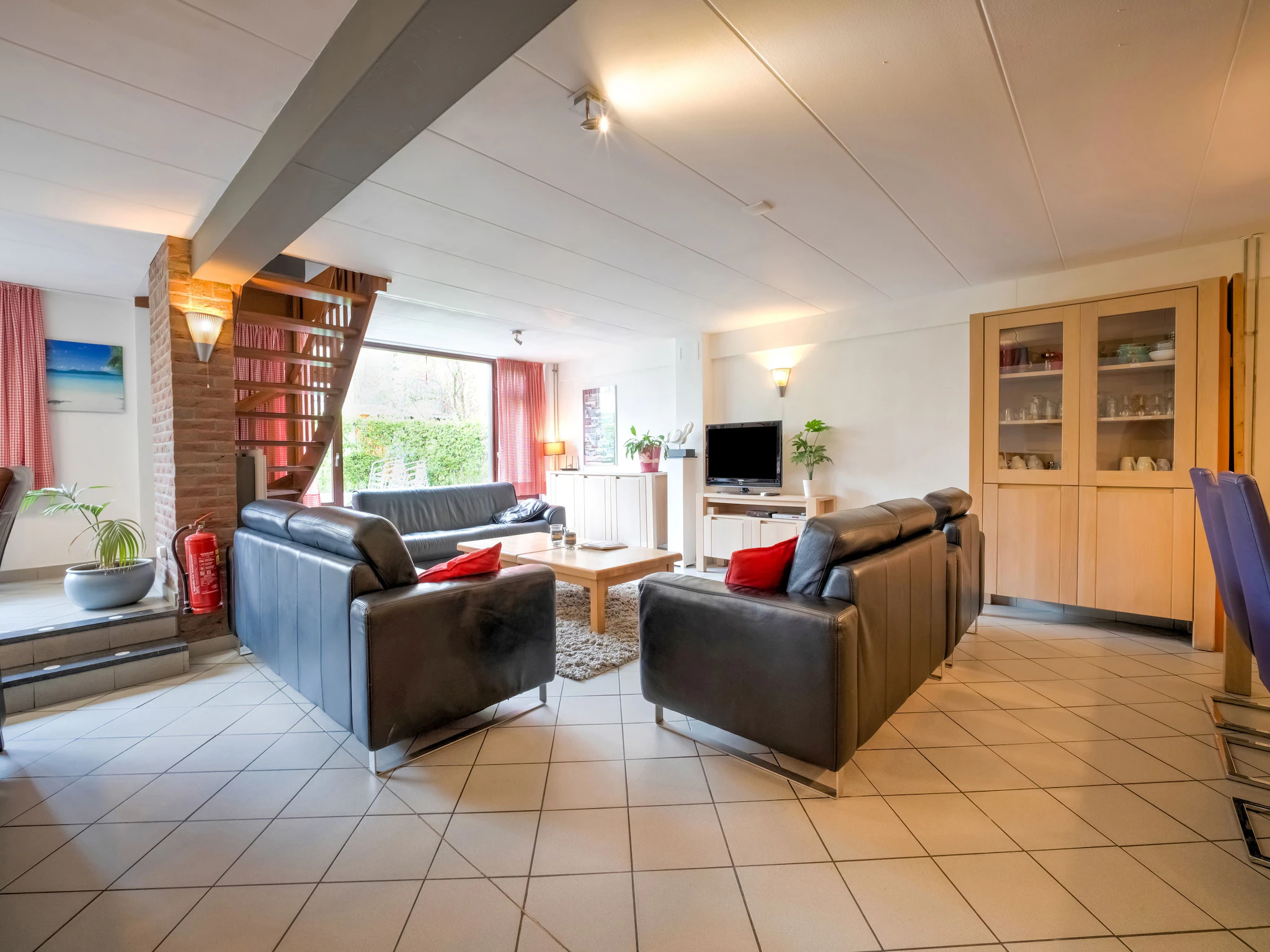 Foto's Heerlijk vakantiehuis in Ulestraten met privÃ© terras en groot speelbos - Belvilla by Oyo