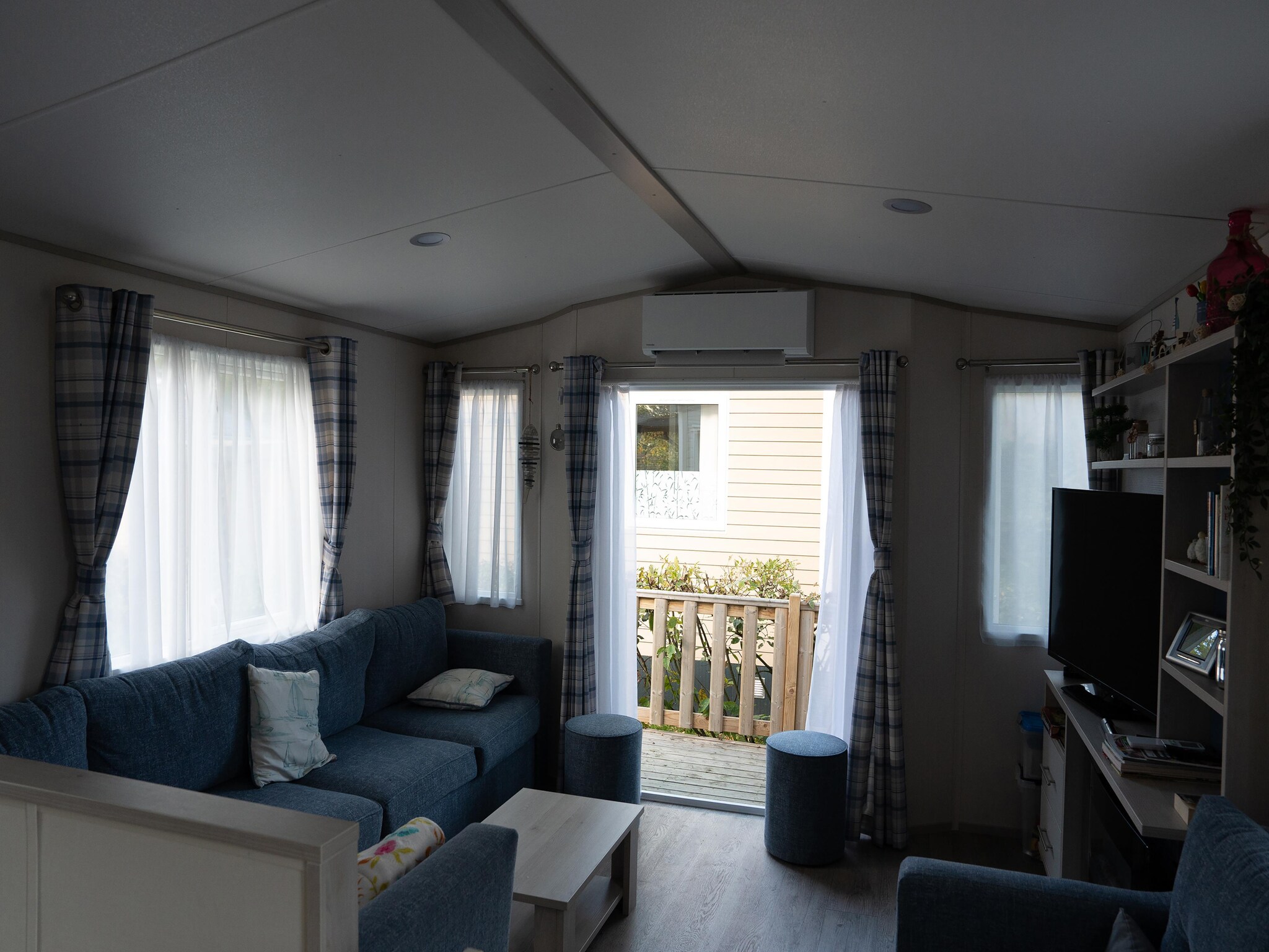 Foto's Comfortabel chalet met terras en tuin in Renesse - Belvilla by Oyo