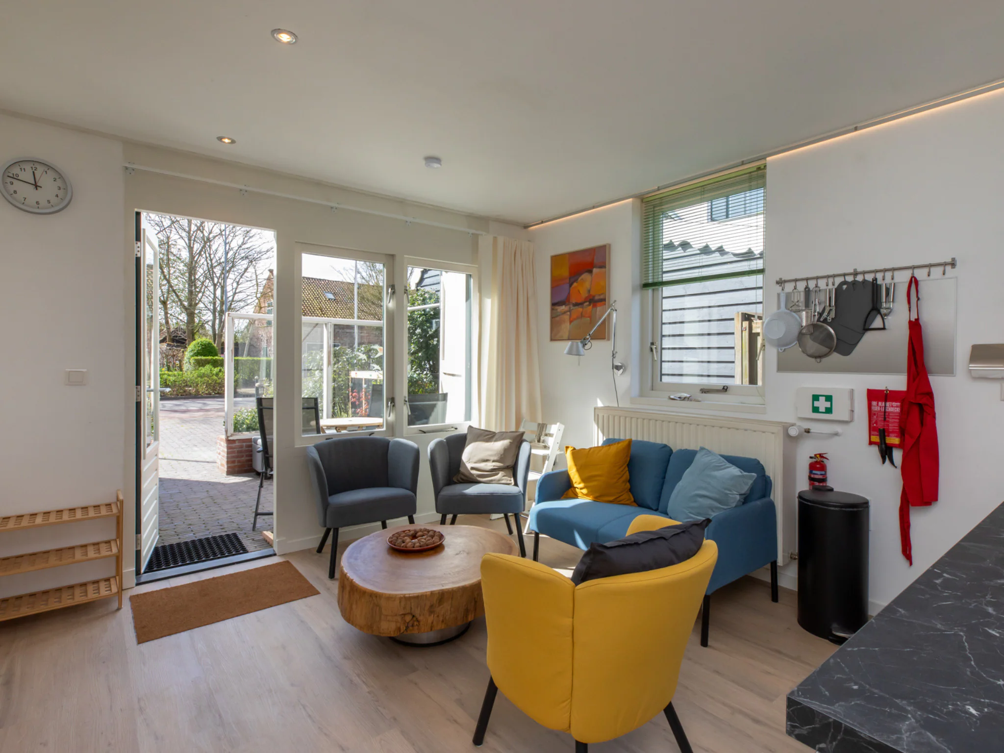 Foto's Modern vakantiehuis met tuin - Belvilla by Oyo