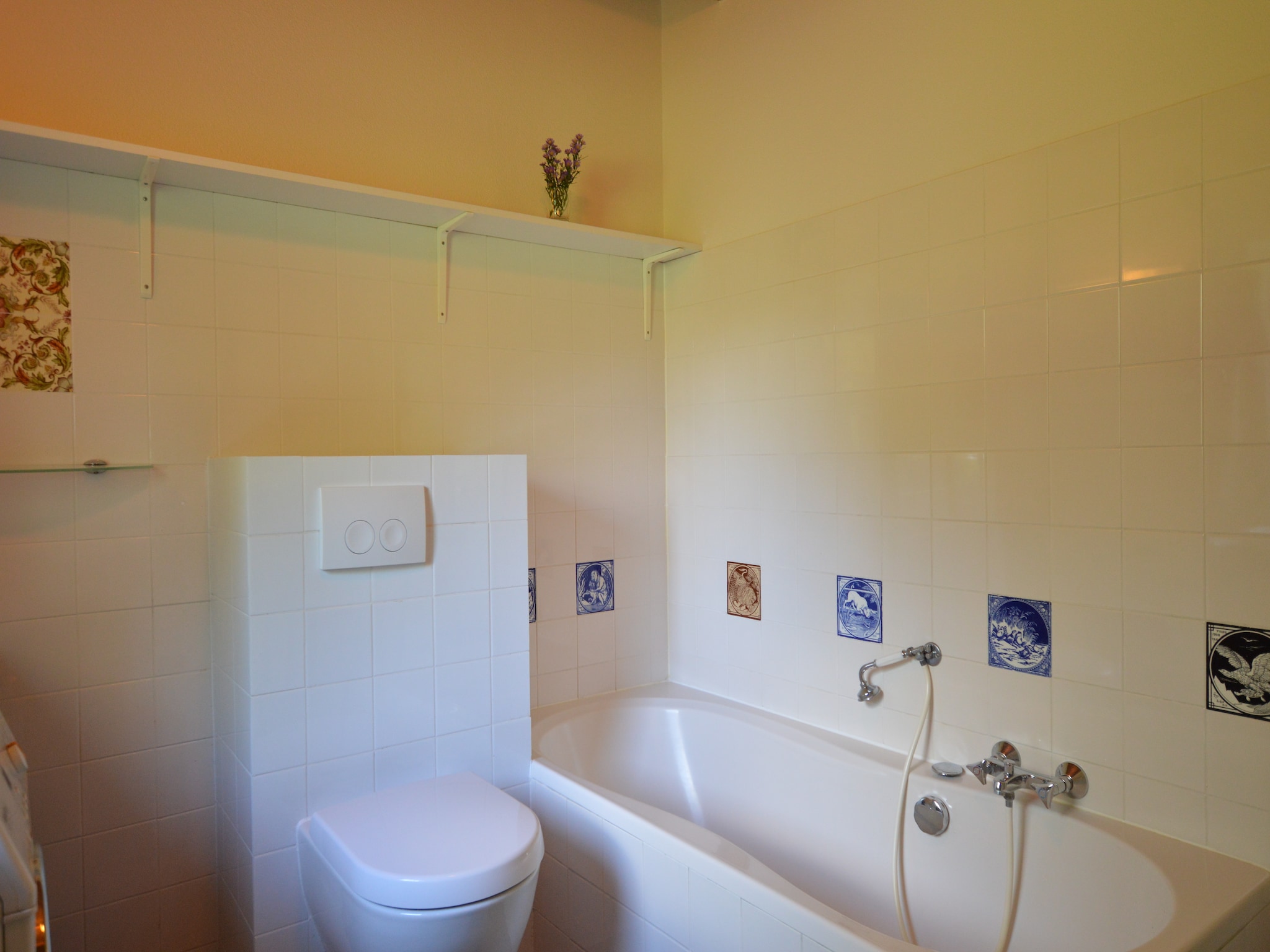 Foto's Huis met grote tuin, speeltuin en terras - Belvilla by Oyo