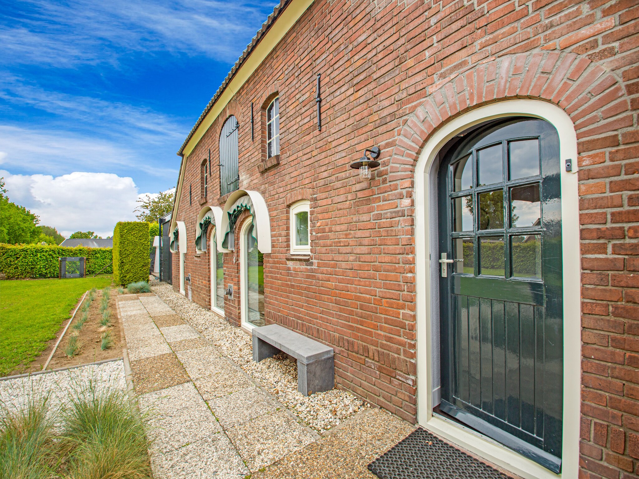 Foto's Stijlvol vakantiehuis aan een zandweg bij Zelhem - Belvilla by Oyo