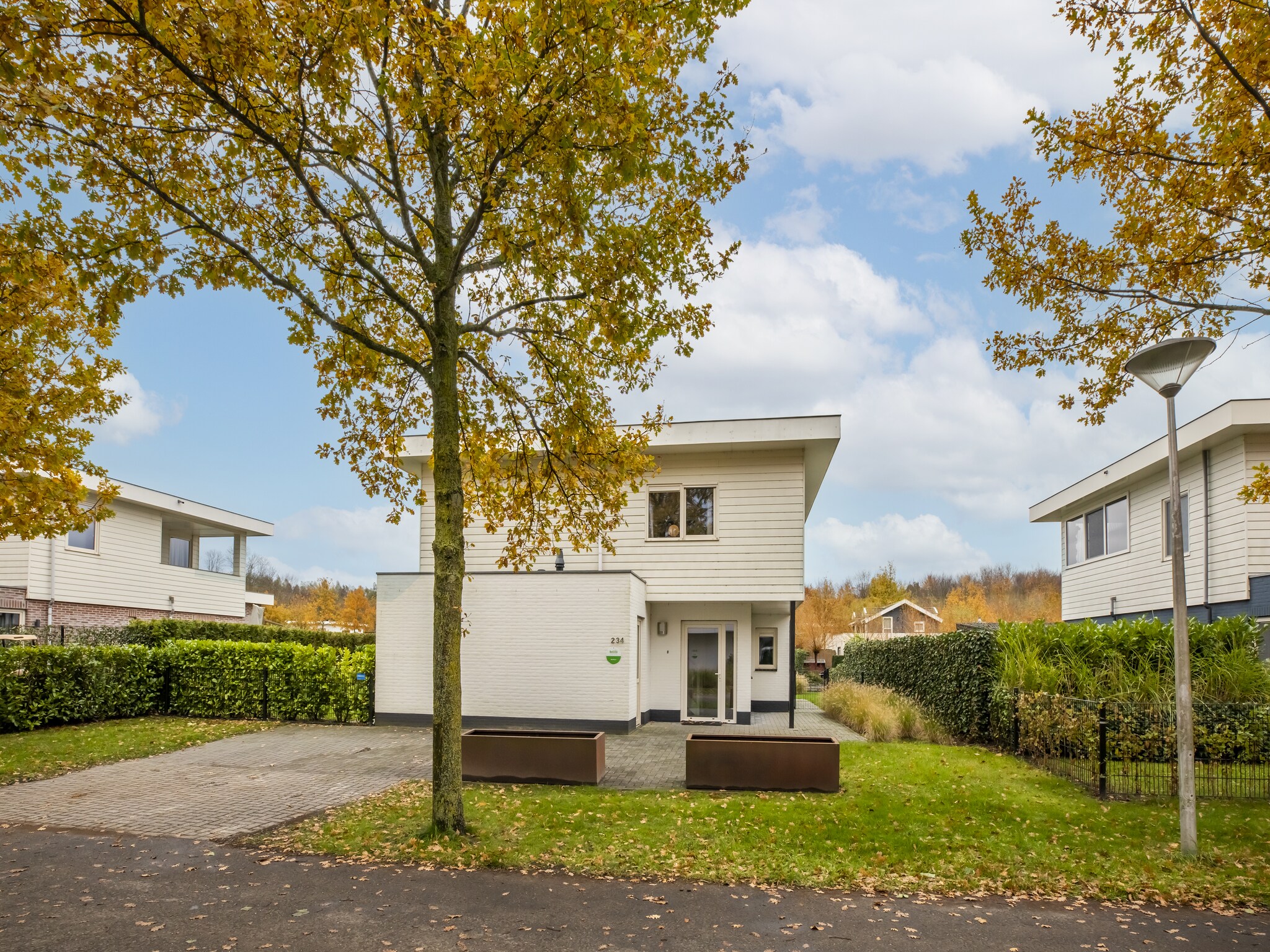 Foto's Moderne villa bij Harderwijk met bubbelbad - Belvilla by Oyo