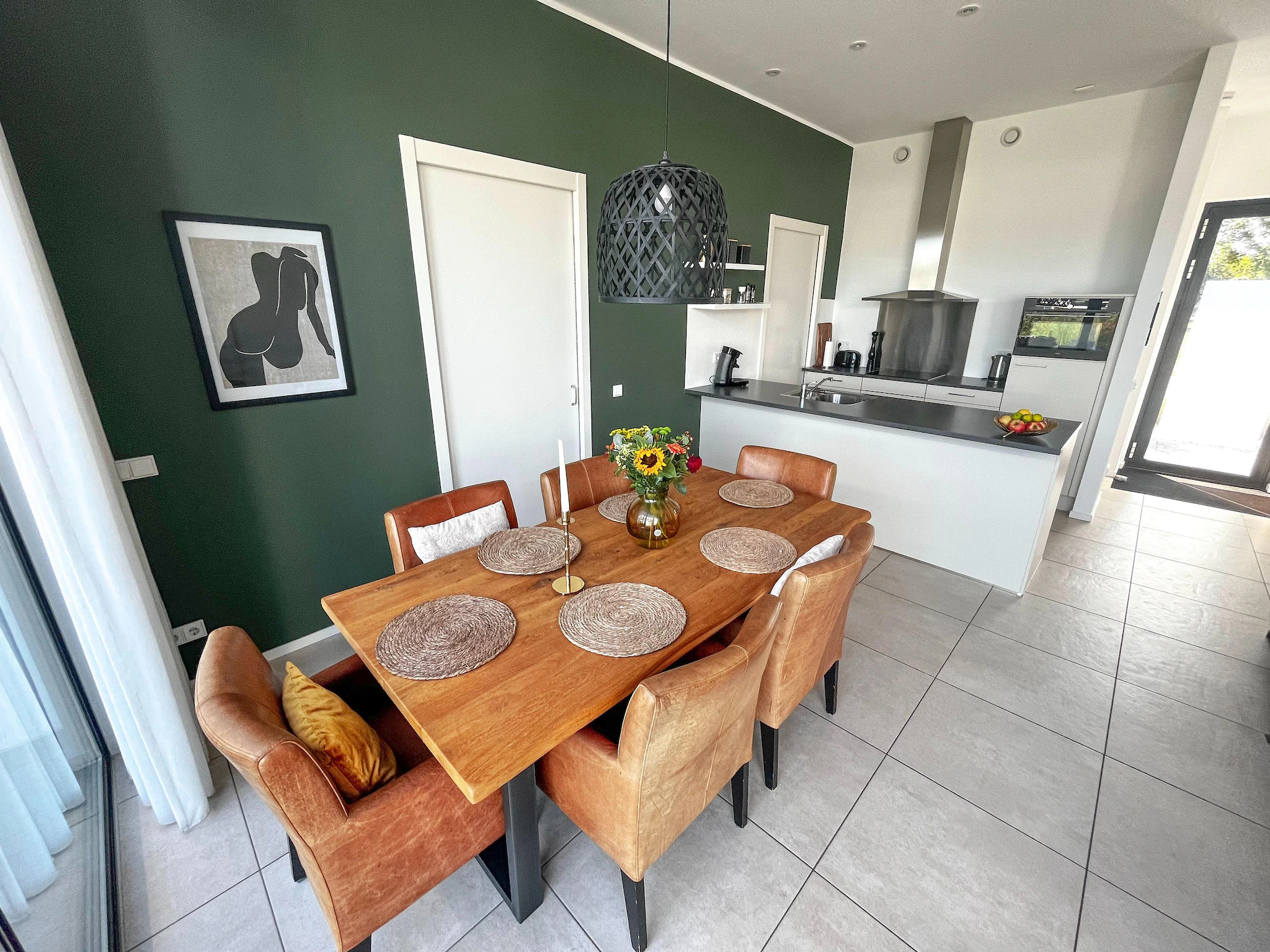 Foto's Luxe vakantiehuis in Zeewolde met tuin en bubbelbad - Belvilla by Oyo