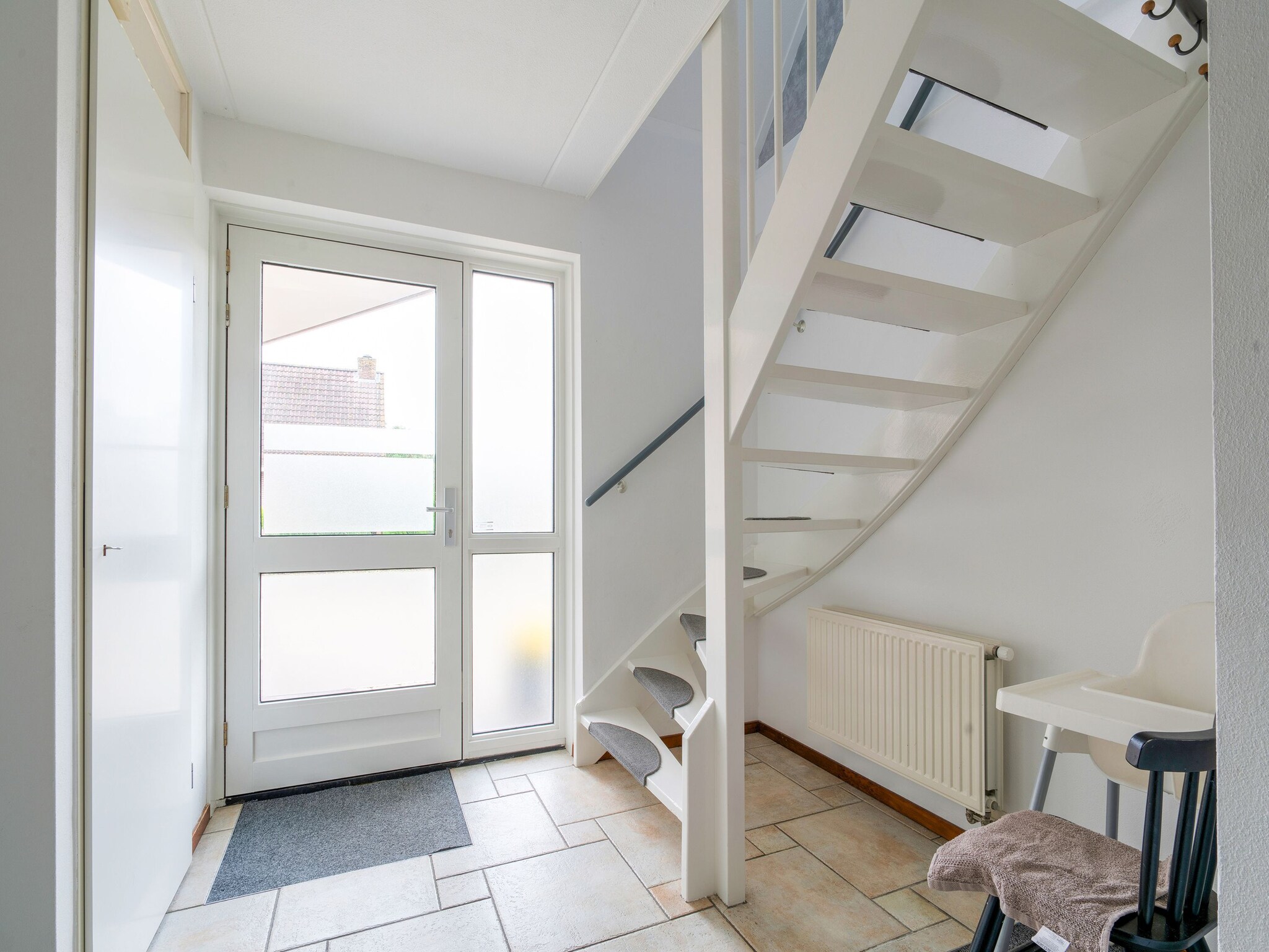 Foto's Aangenaam vakantiehuis in Zeewolde met gedeeld zwembad - Belvilla by Oyo