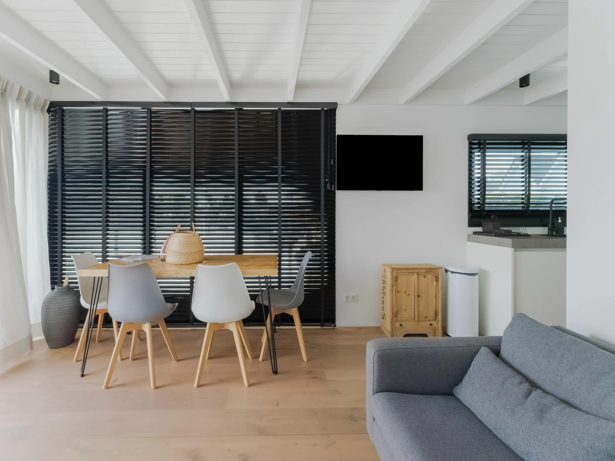 Foto's Boathouse aan het water in Stavoren met een tuin - Belvilla by Oyo