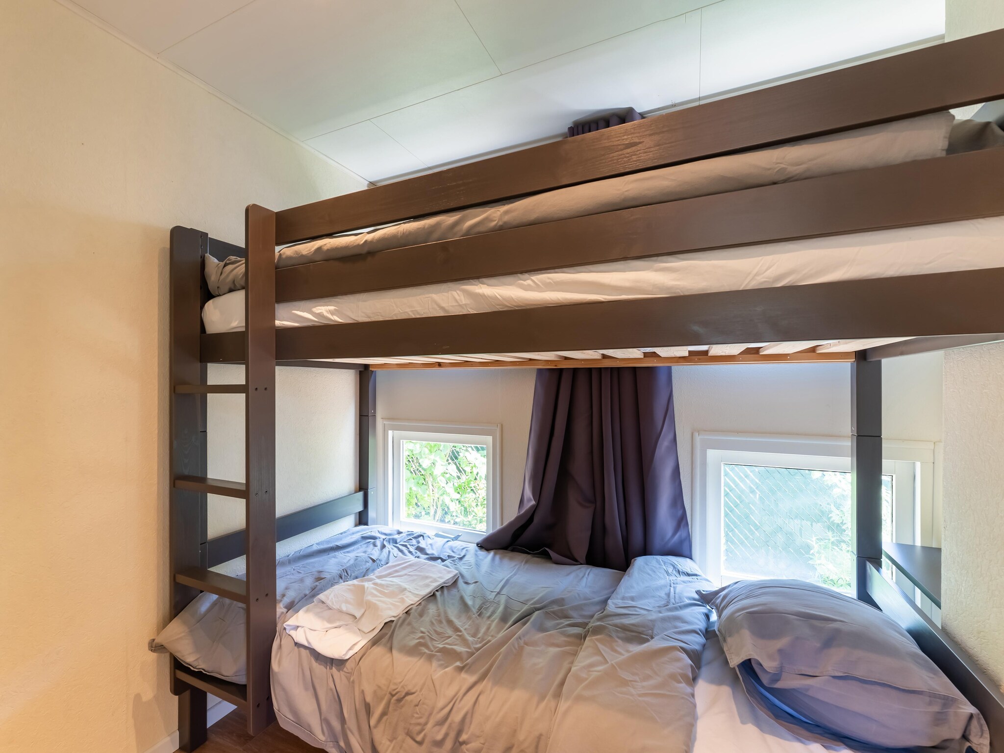 Foto's Chalet in Grenspark Kalmhoutse Heide bij Antwerpen - Belvilla by Oyo