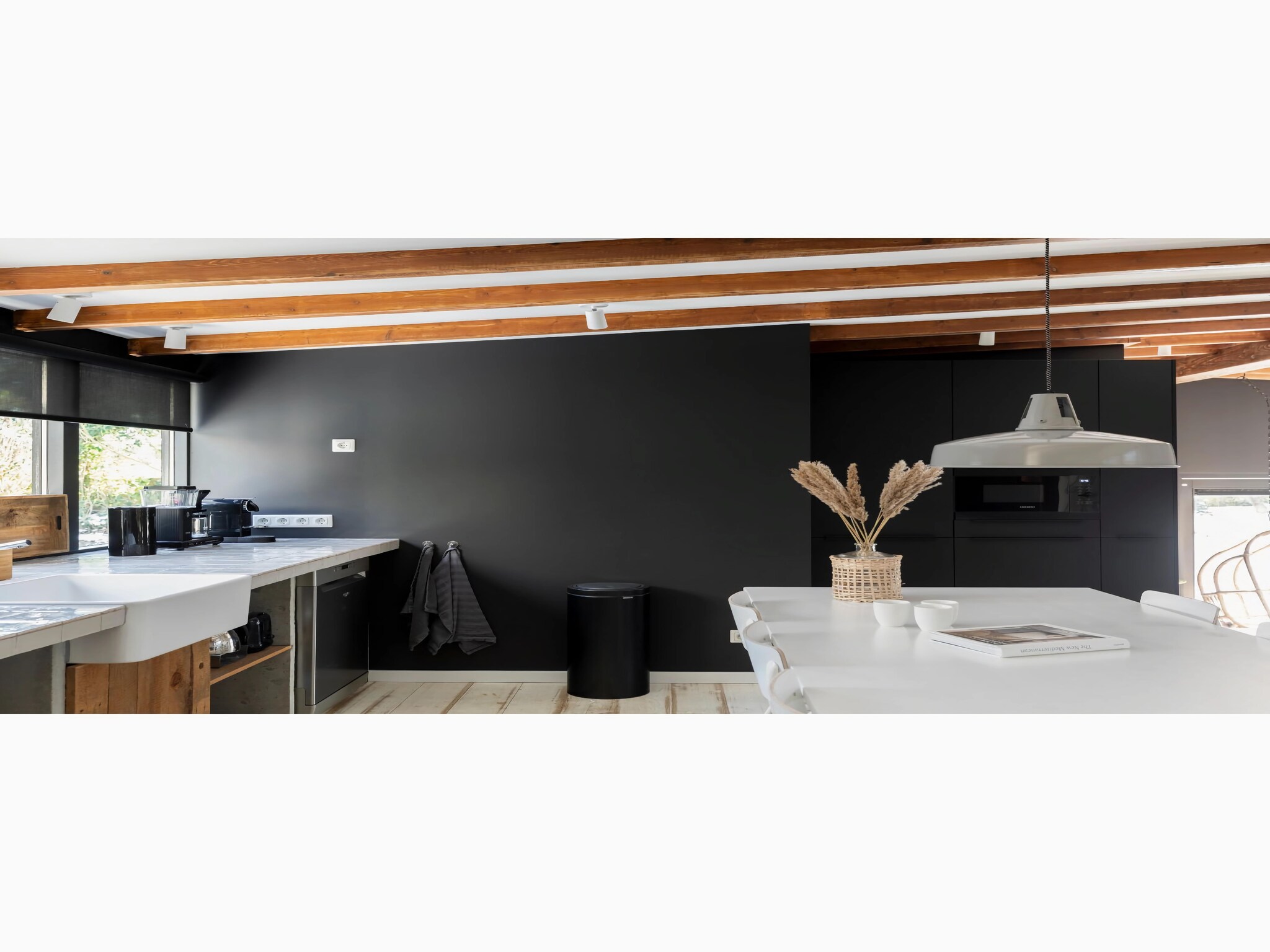 Foto's Unieke luxe vrijstaande vakantiewoning aan zee - Belvilla by Oyo