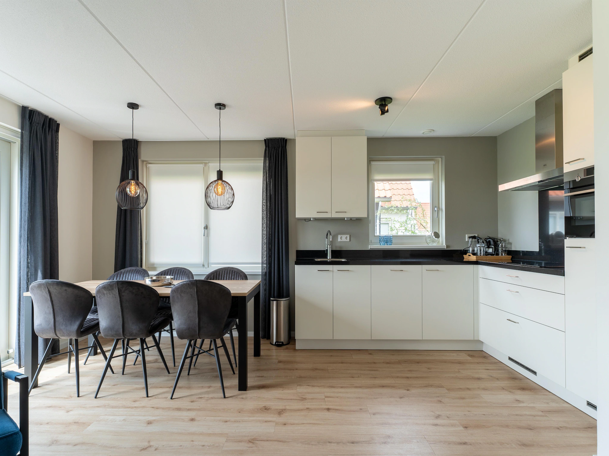 Foto's Modern vrijstaand vakantiehuis in Scherpenisse met een tuin - Belvilla by Oyo