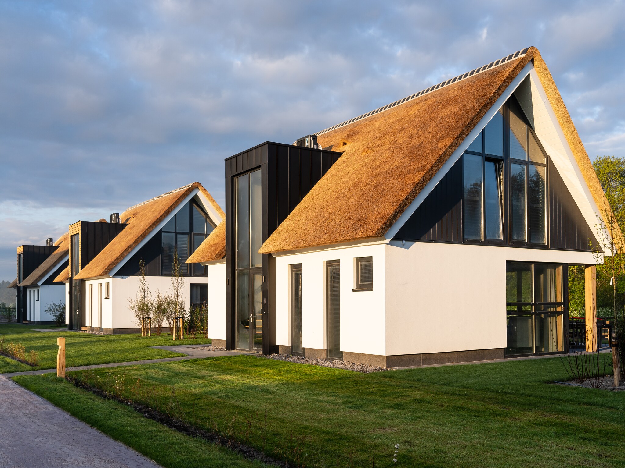 Foto's Luxe villa met sauna, op enkele minuten van het strand - Belvilla by Oyo