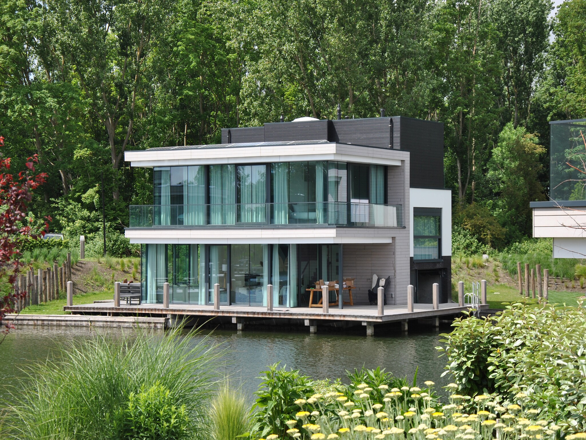 Foto's Luxe villa met eigen aanlegsteiger - Belvilla by Oyo