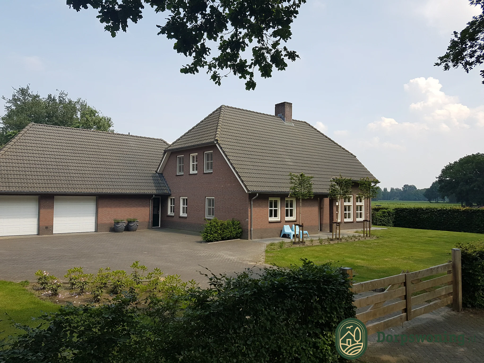Foto's Stijlvolle vakantiewoning in Leende met terras - Belvilla by Oyo