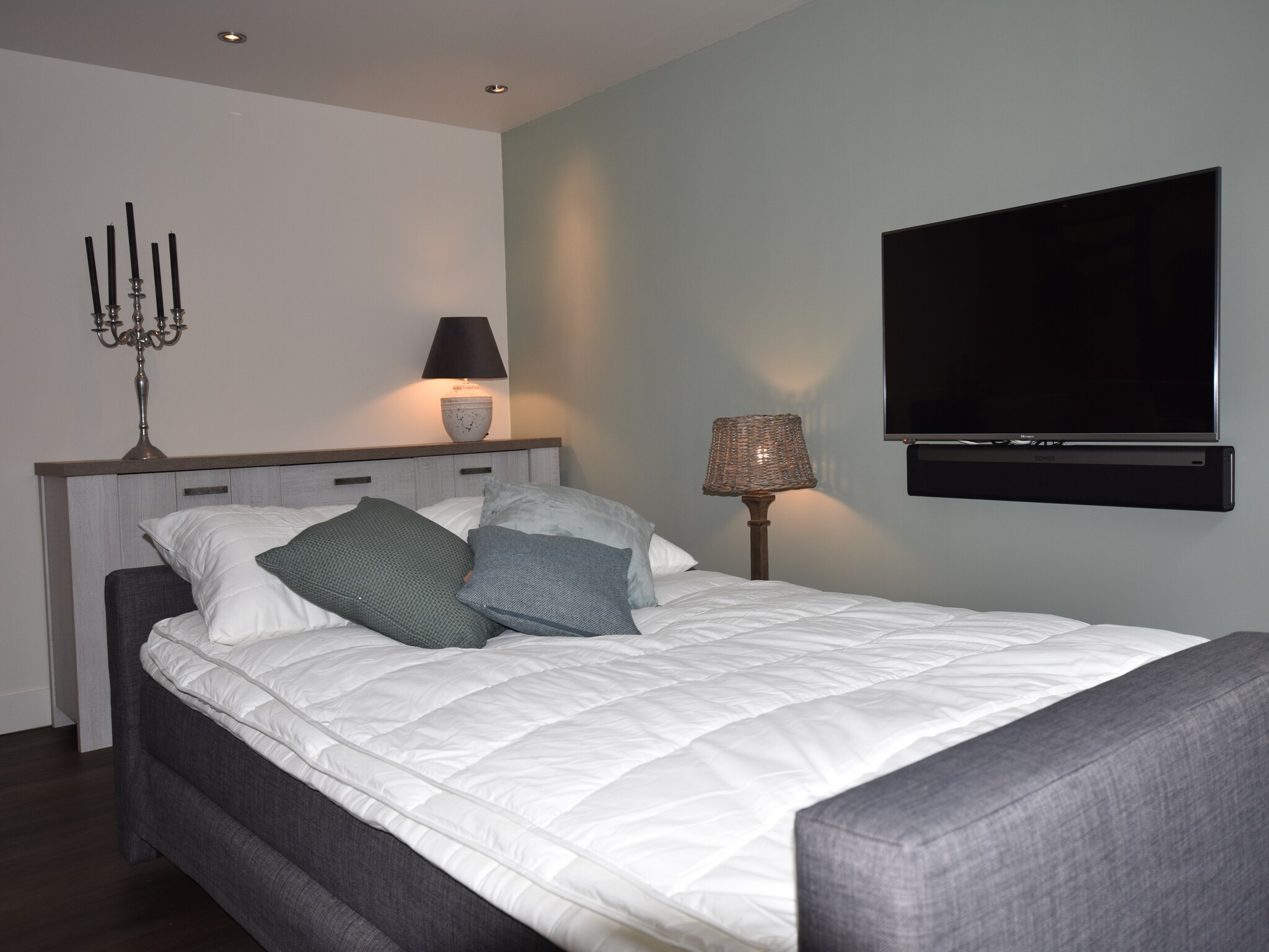 Foto's Modern en compleet gerenoveerd appartement op loopafstand van het strand - Belvilla by Oyo