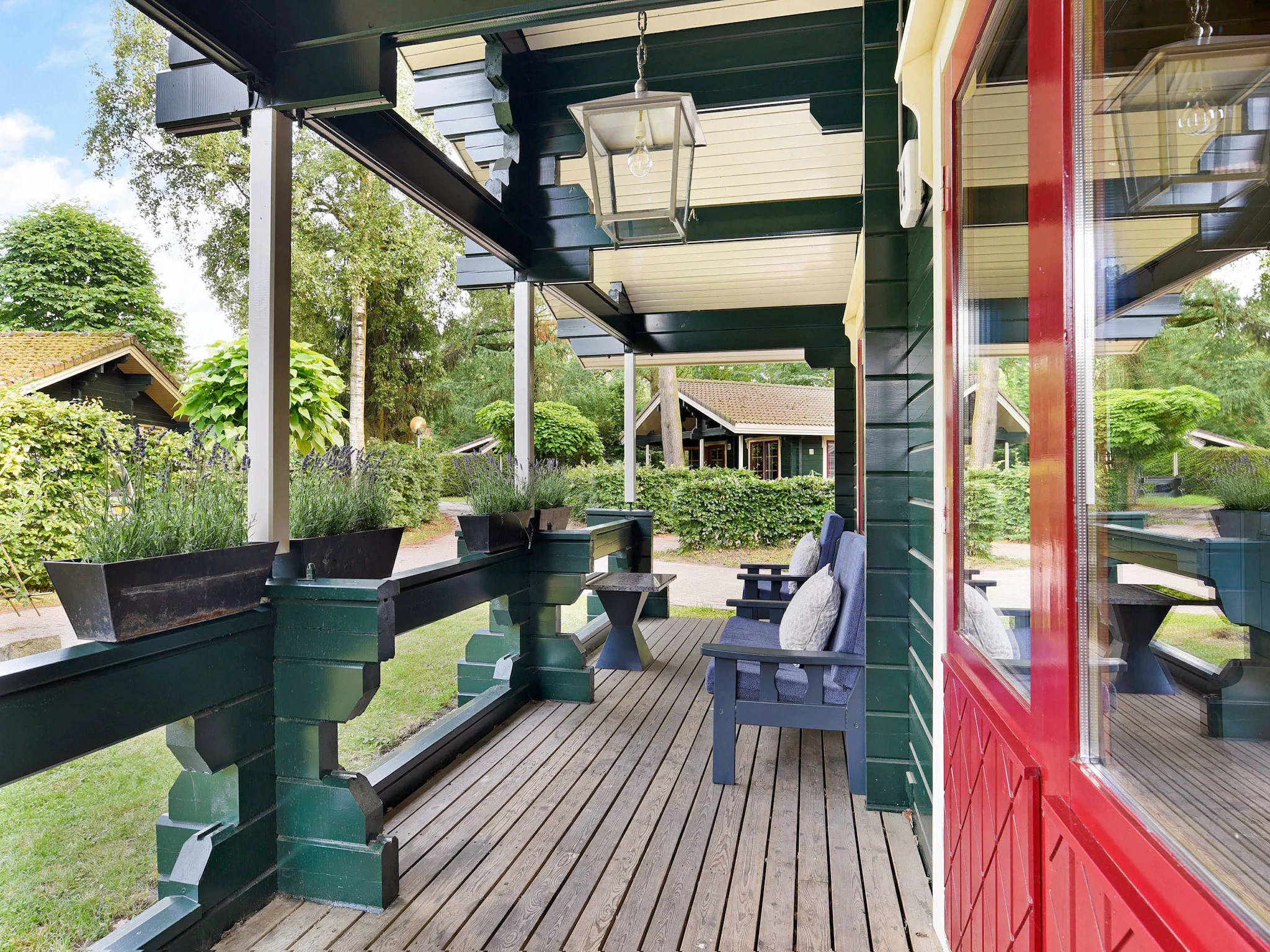 Foto's Finse chalet met privÃ© tuin en houtgestookte sauna nabij de Veluwe - Belvilla by Oyo