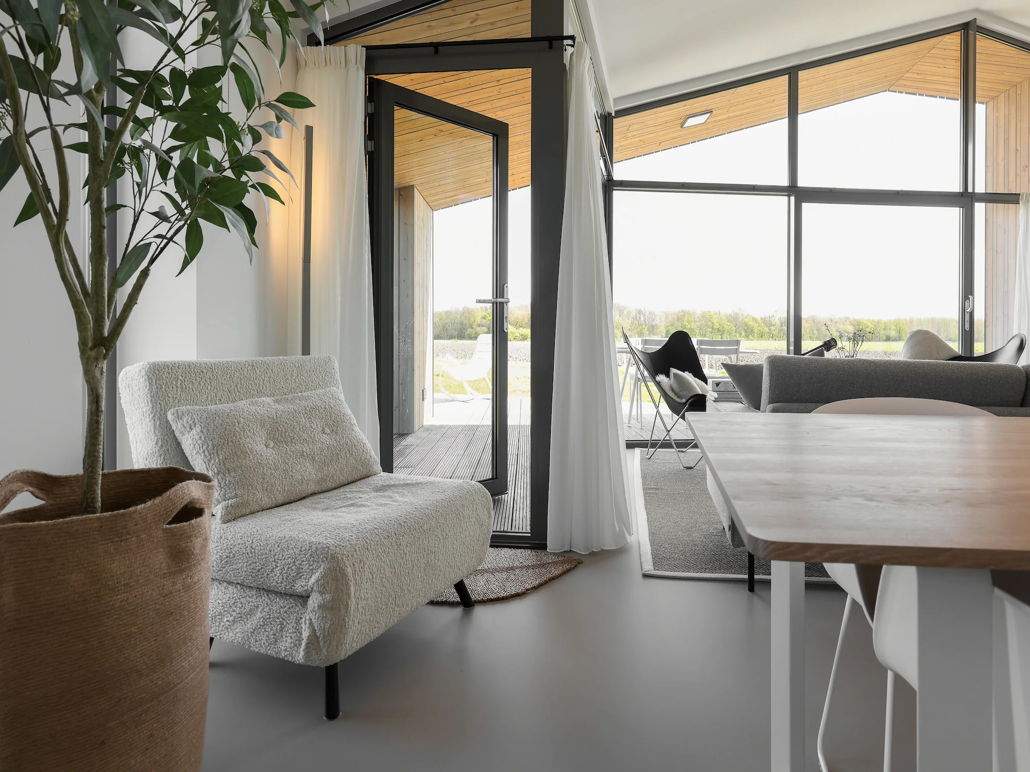 Foto's Rustig vakantiehuis met tuin - Belvilla by Oyo