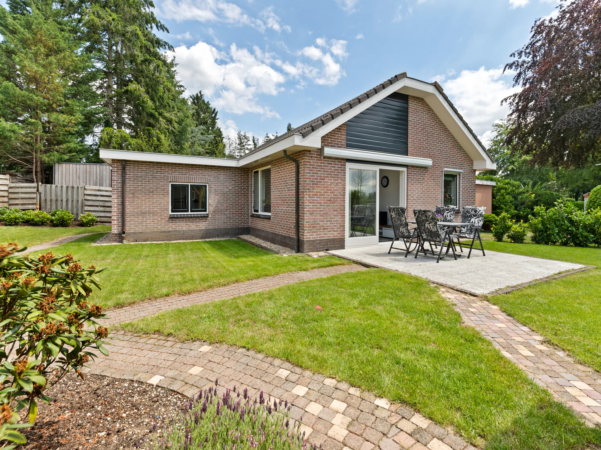 Foto's Leuk vakantiehuis in Putten met een tuin - Belvilla by Oyo