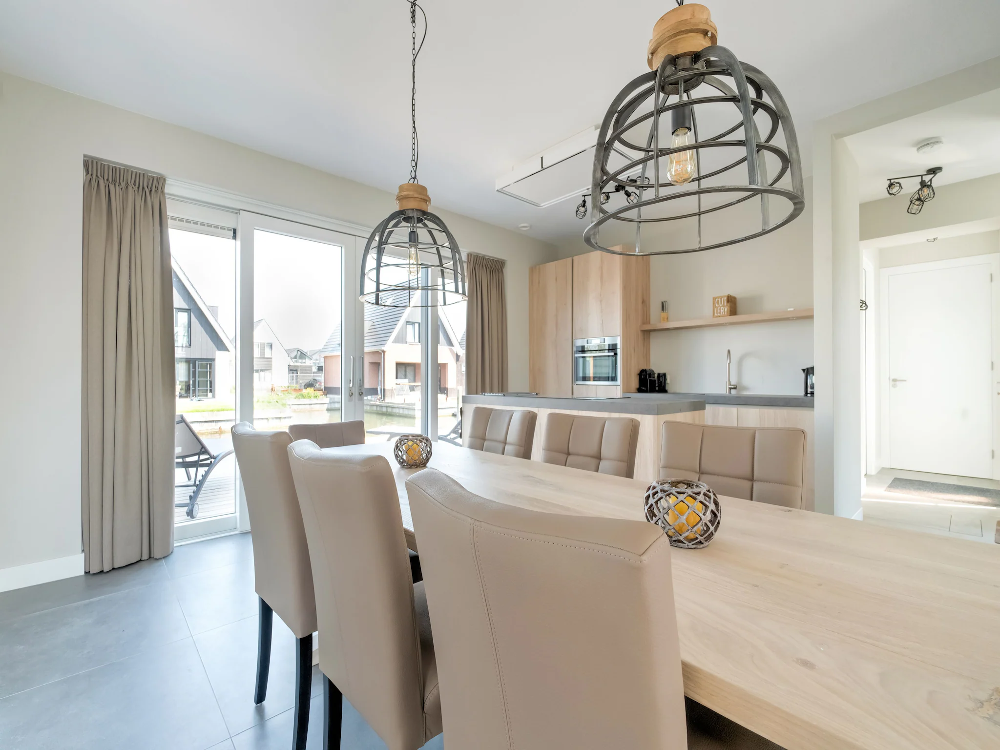 Foto's Nieuw vakantiehuis in Stavoren met een wellness - Belvilla by Oyo
