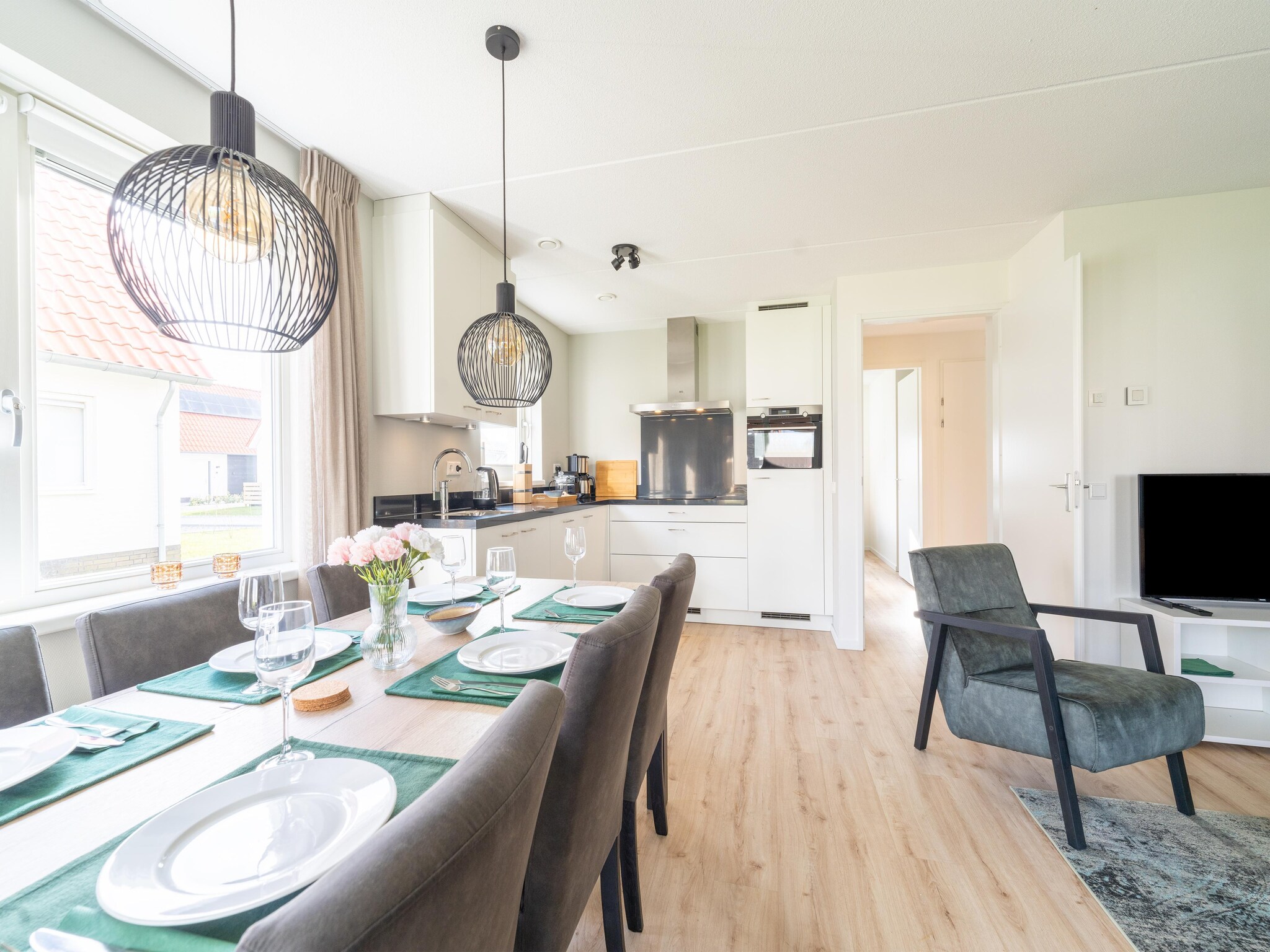 Foto's Luxe woning met tuin en parkeergelegenheid - Belvilla by Oyo