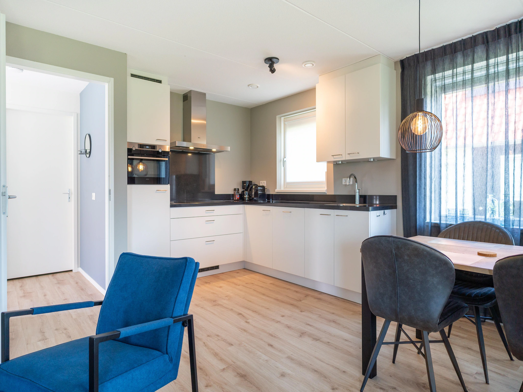 Foto's Modern vakantiehuis in Scherpenisse met tuin - Belvilla by Oyo