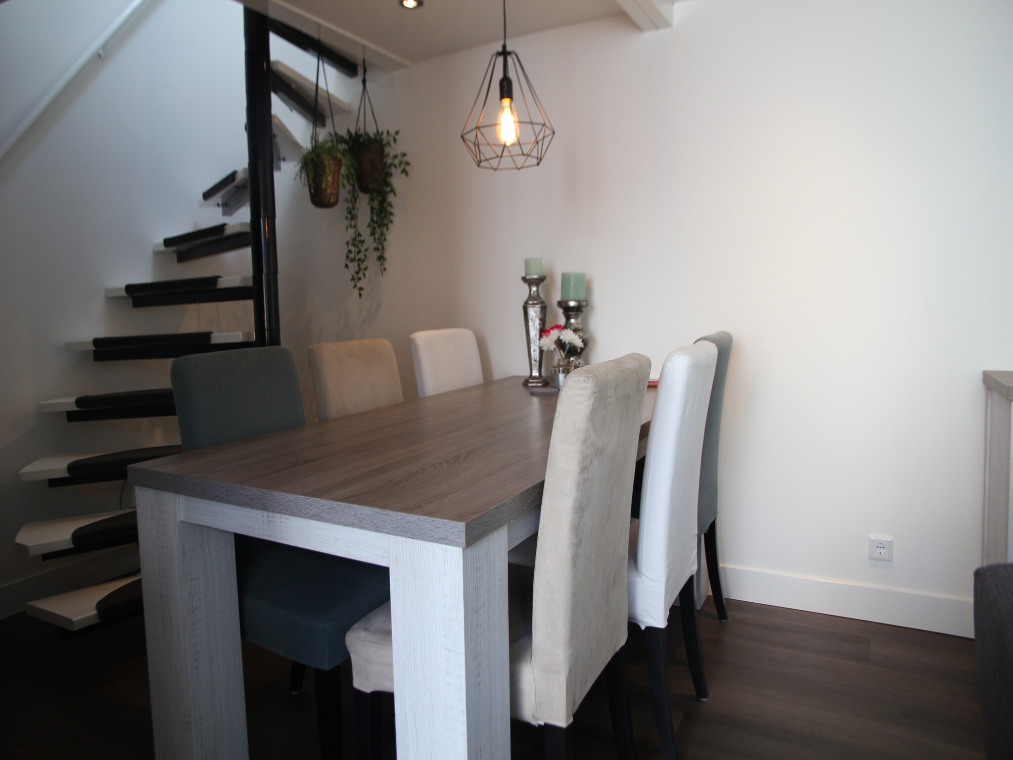 Foto's Modern en compleet gerenoveerd appartement op loopafstand van het strand - Belvilla by Oyo