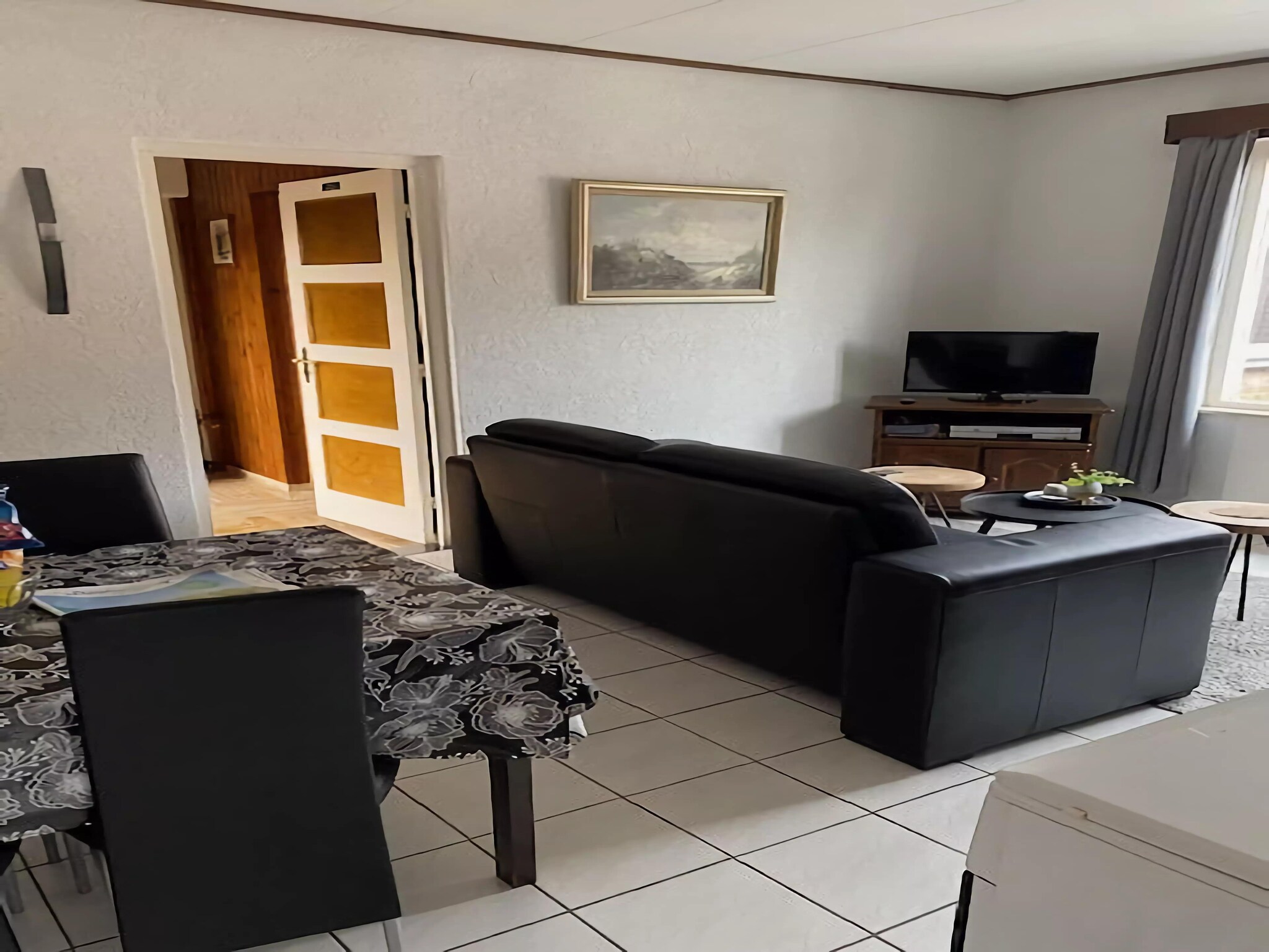 Foto's Authentiek appartement in Margraten met een terras - Belvilla by Oyo