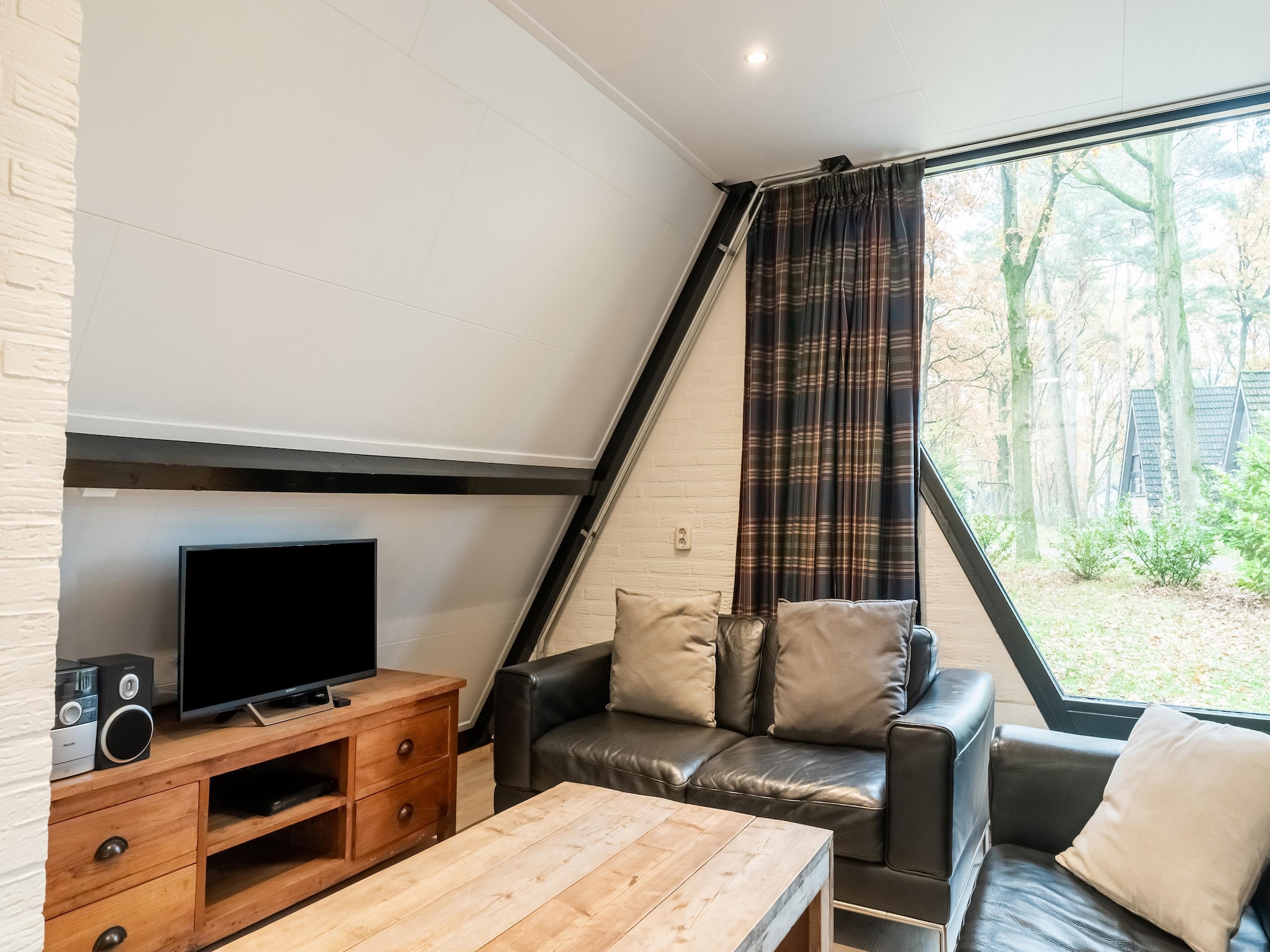 Foto's Vakantiebungalow in Noord-Limburg in het bos - Belvilla by Oyo
