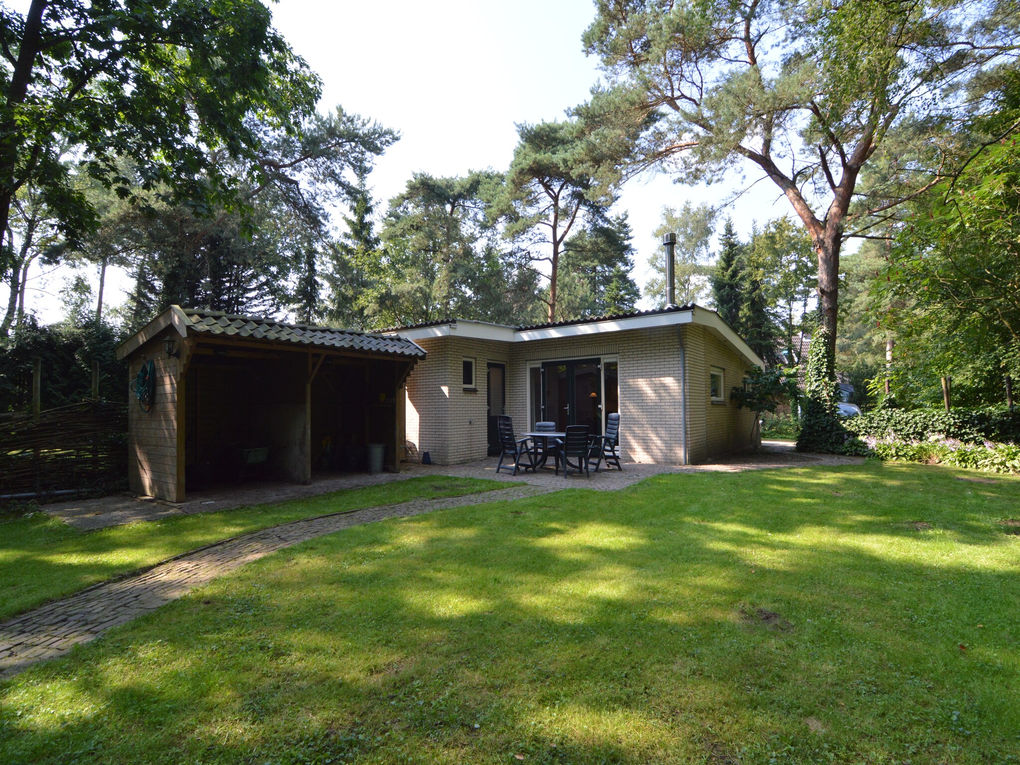 Foto's Comfortabel vakantiehuis met tuin - Belvilla by Oyo