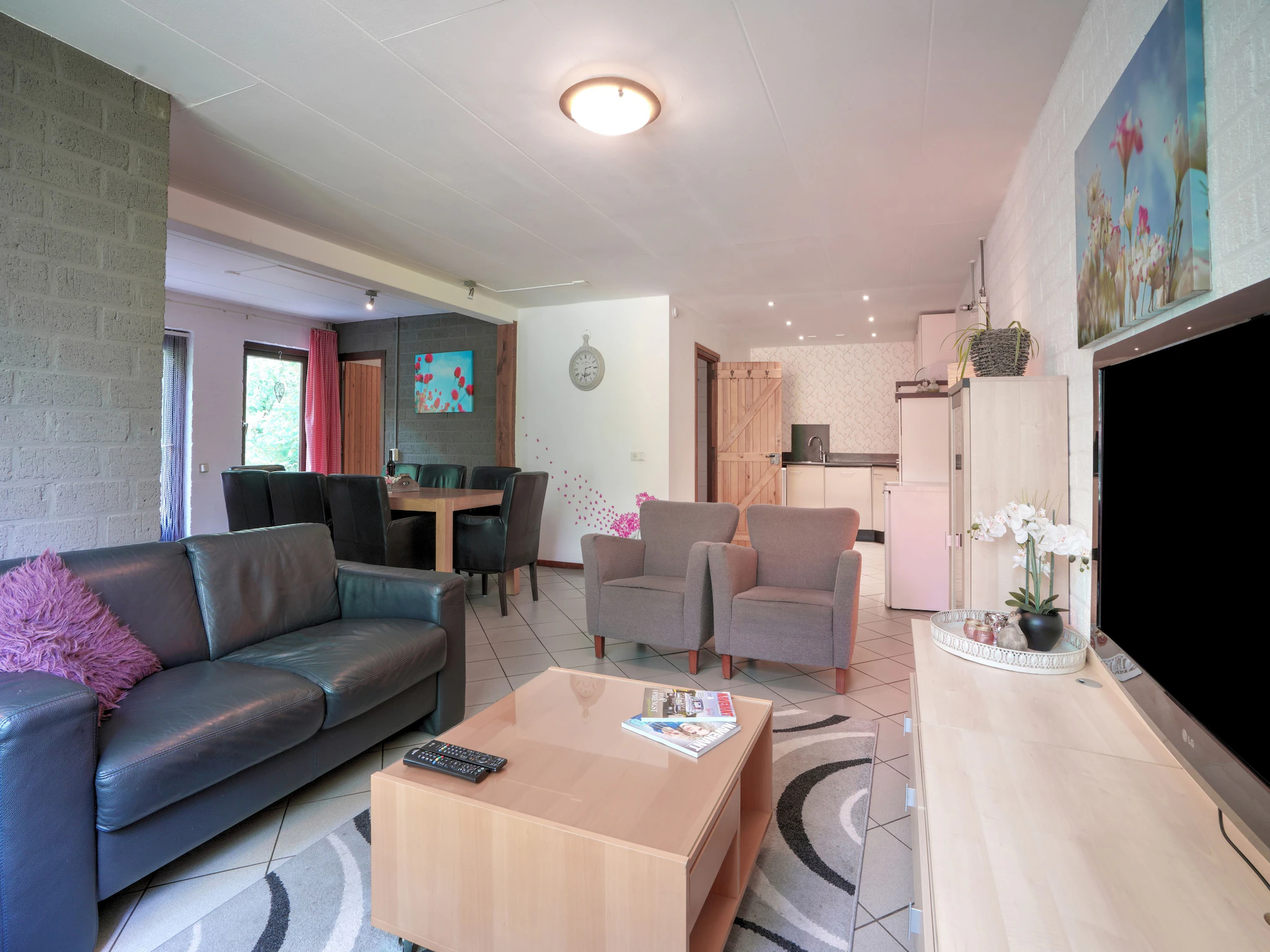 Foto's Leuk vakantiehuis in Ulestraten met een terras - Belvilla by Oyo