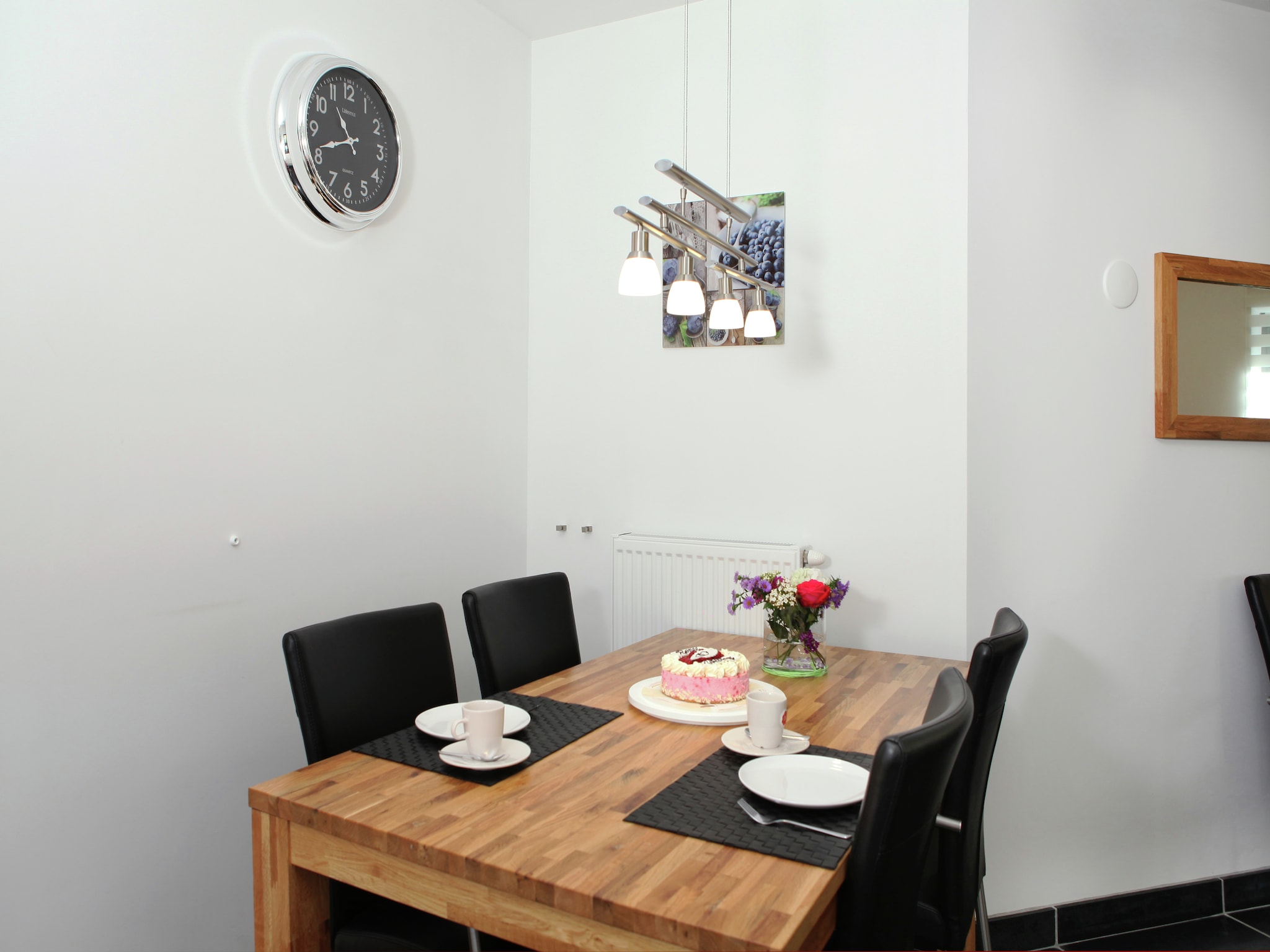 Foto's Comfortabel chalet in Epen in de buurt van het bos - Belvilla by Oyo