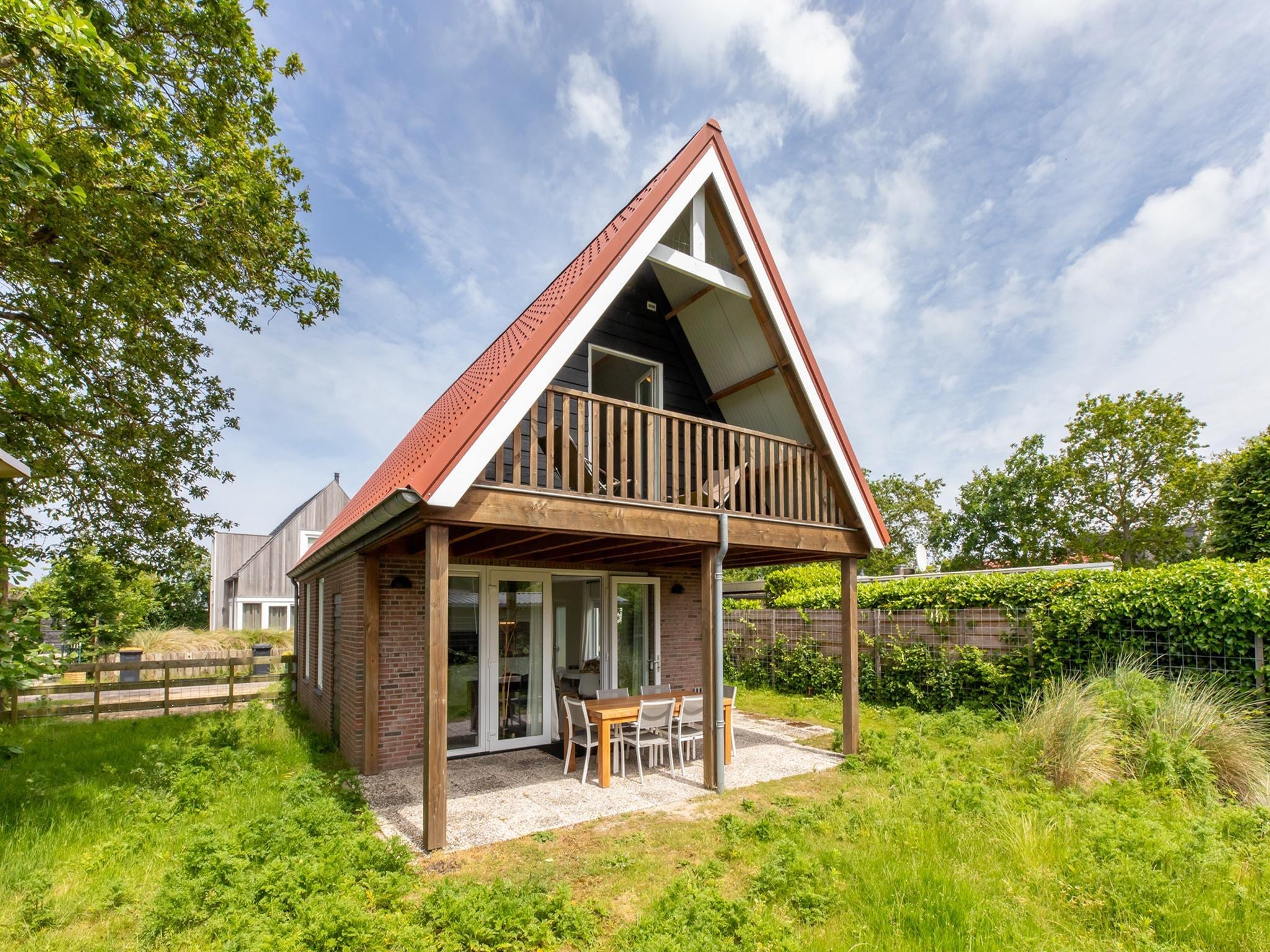 Foto's Rustig gelegen vakantiehuis in Renesse met tuin - Belvilla by Oyo