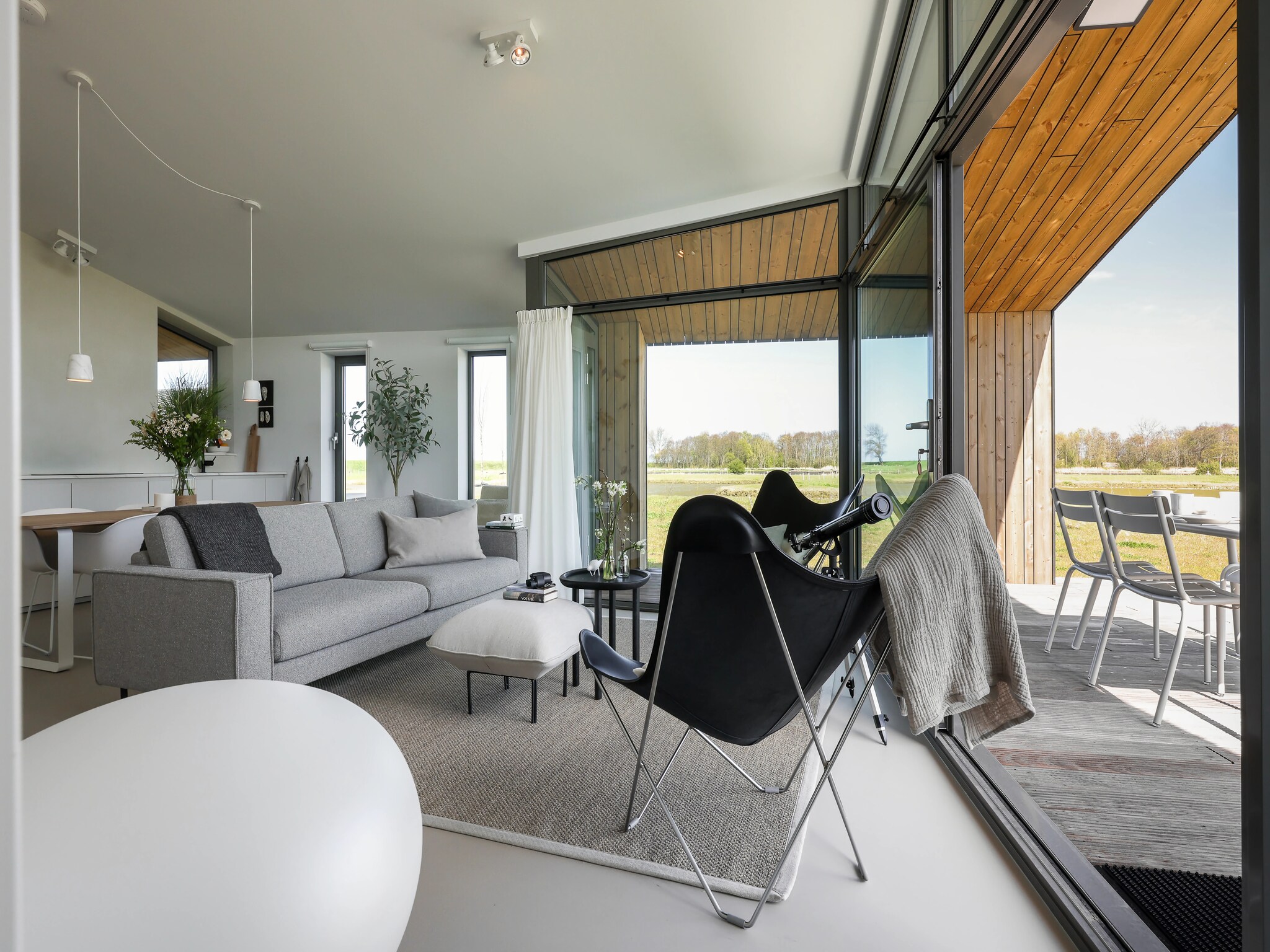 Foto's Rustig vakantiehuis met tuin - Belvilla by Oyo