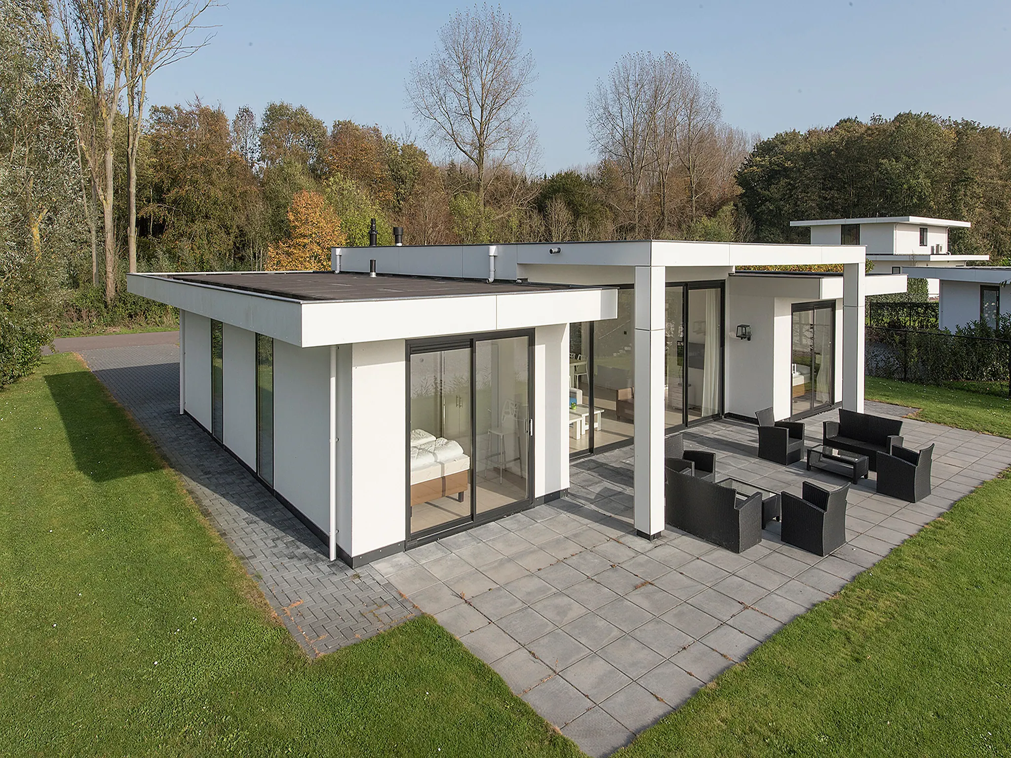 Foto's Prime villa met terras en steiger - Belvilla by Oyo
