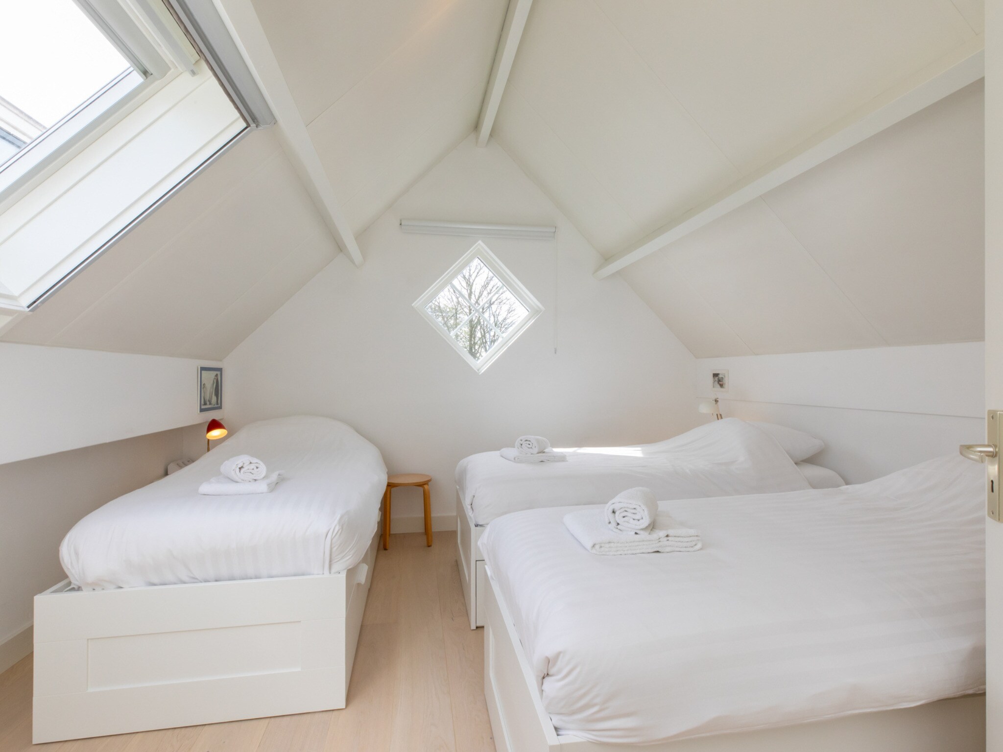 Foto's Modern vakantiehuis met tuin - Belvilla by Oyo