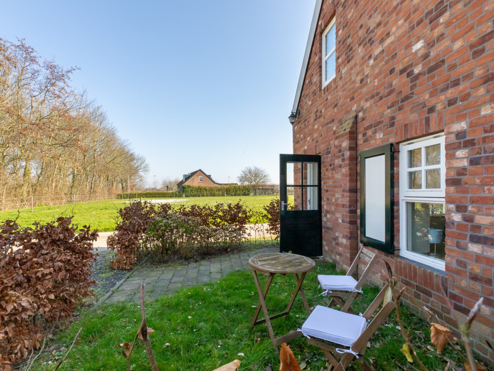 Foto's Gezellig vakantiehuis met tuin - Belvilla by Oyo