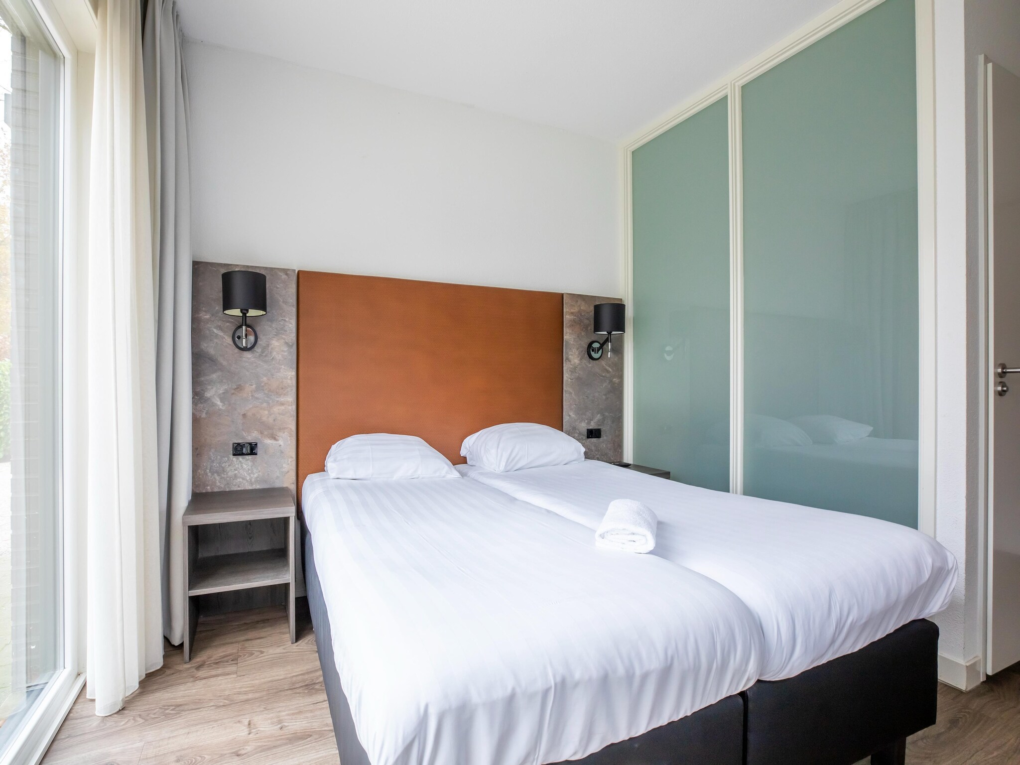 Foto's Moderne villa in Harderwijk met bubbelbad - Belvilla by Oyo