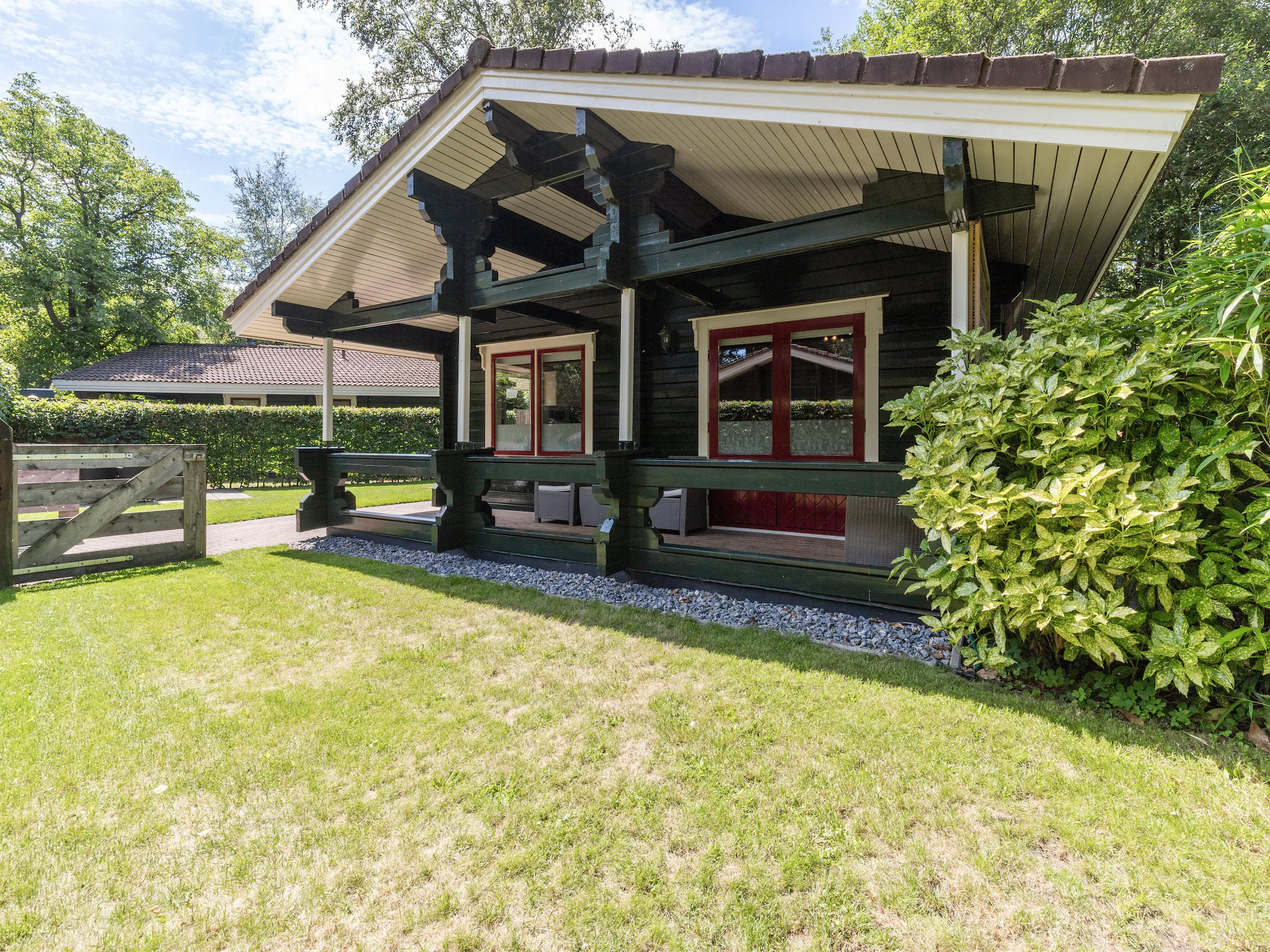 Foto's Vrijstaande bungalow in de Veluwe met een omheinde tuin - Belvilla by Oyo