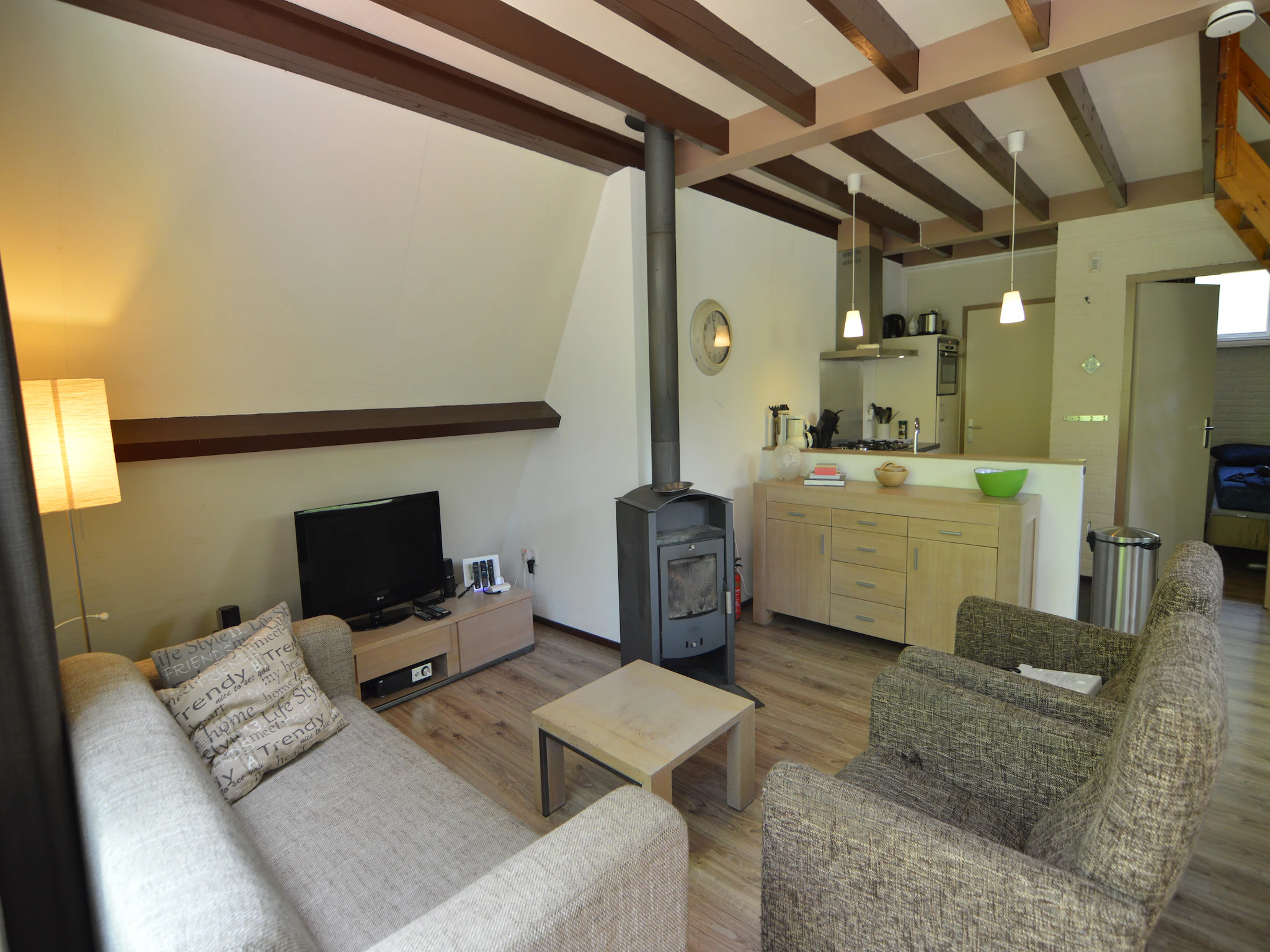Foto's Comfortabele woning in Stramproy met uitzicht op het bos - Belvilla by Oyo
