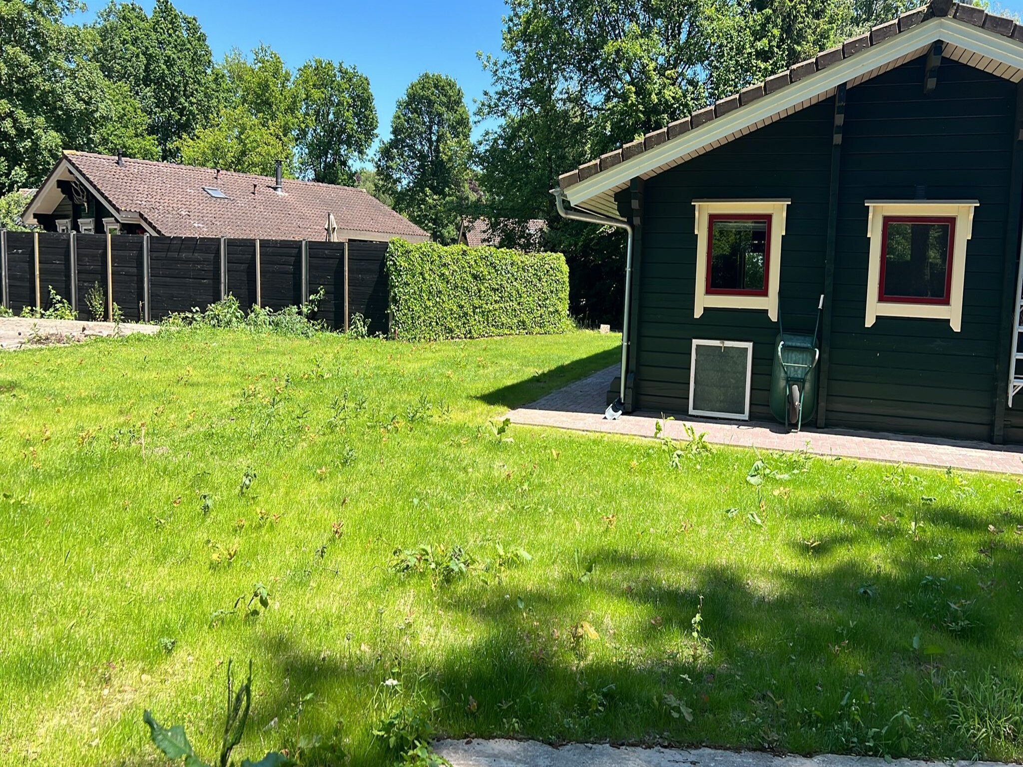 Foto's Finse chalet met privÃ© tuin en houtgestookte sauna nabij de Veluwe - Belvilla by Oyo