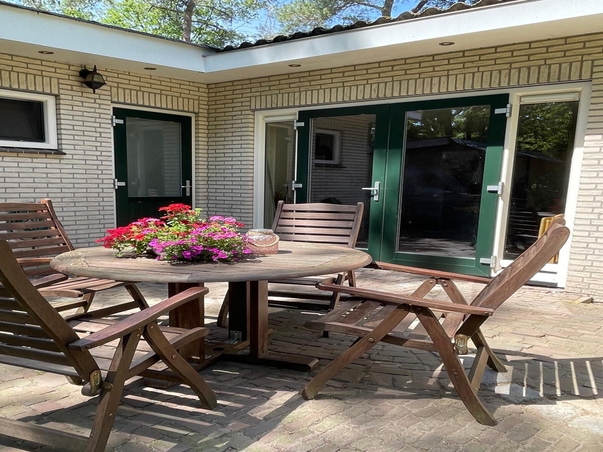 Foto's Comfortabel vakantiehuis met tuin - Belvilla by Oyo