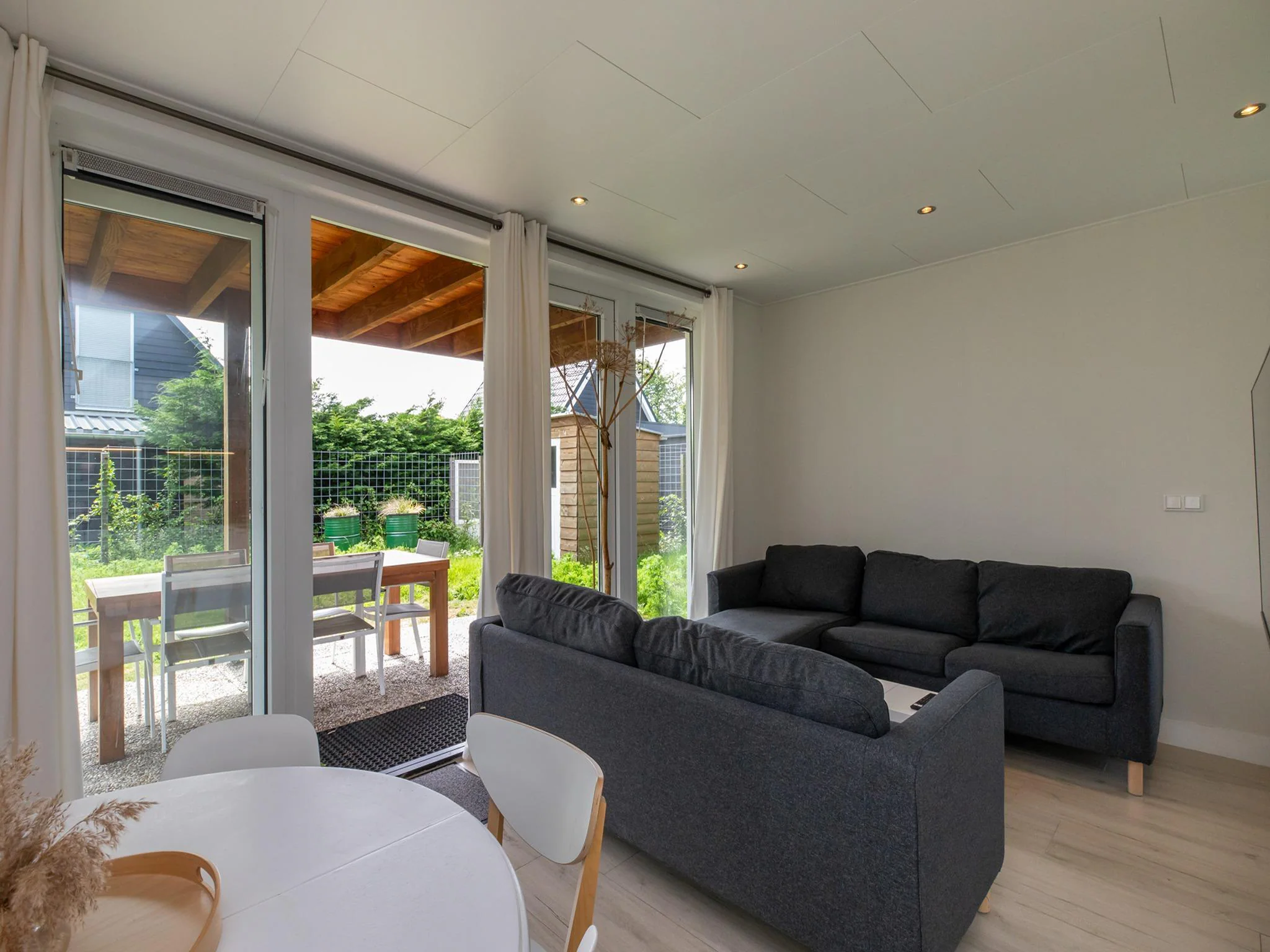 Foto's Rustig gelegen vakantiehuis in Renesse met tuin - Belvilla by Oyo