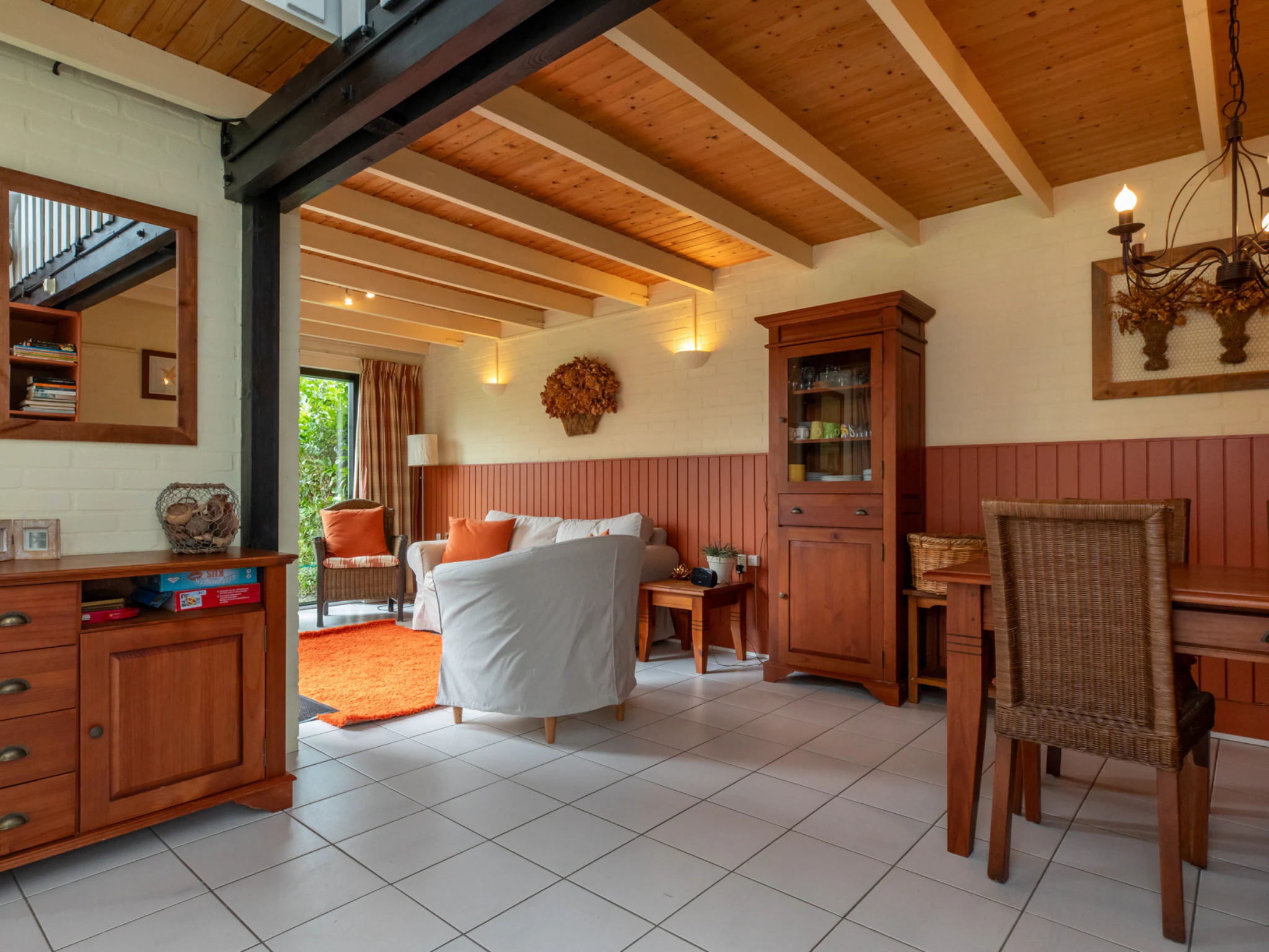 Foto's Sfeervol vakantiehuis met gedeeld zwembad - Belvilla by Oyo