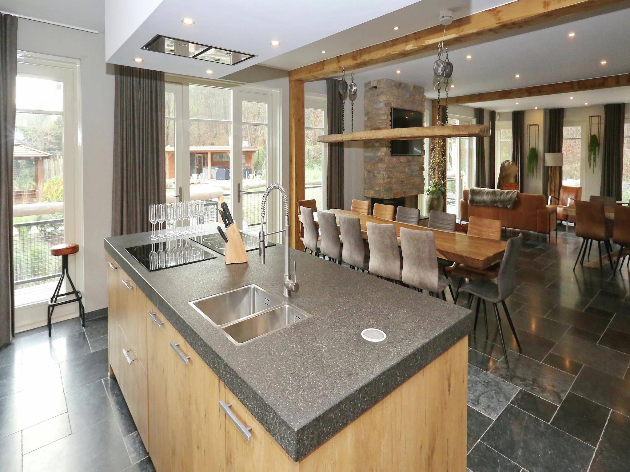Foto's Luxe duinvilla in Noordwijk met zwemvijver - Belvilla by Oyo