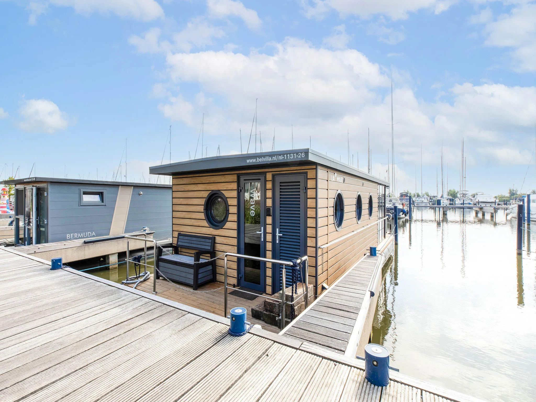 Foto's Comfortabele woonboot in jachthaven Volendam - Belvilla by Oyo