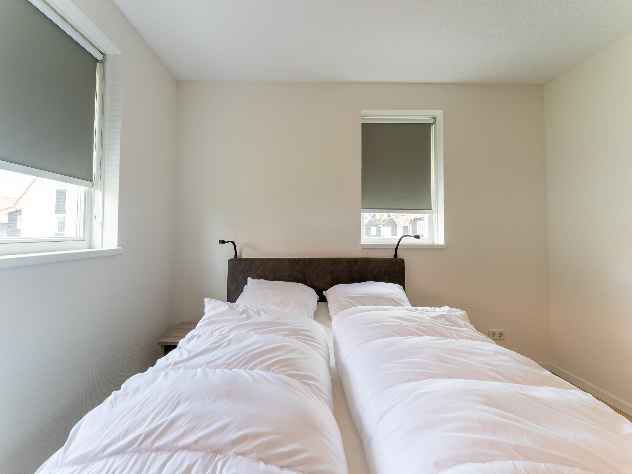 Foto's Modern vrijstaand vakantiehuis in Scherpenisse met een tuin - Belvilla by Oyo